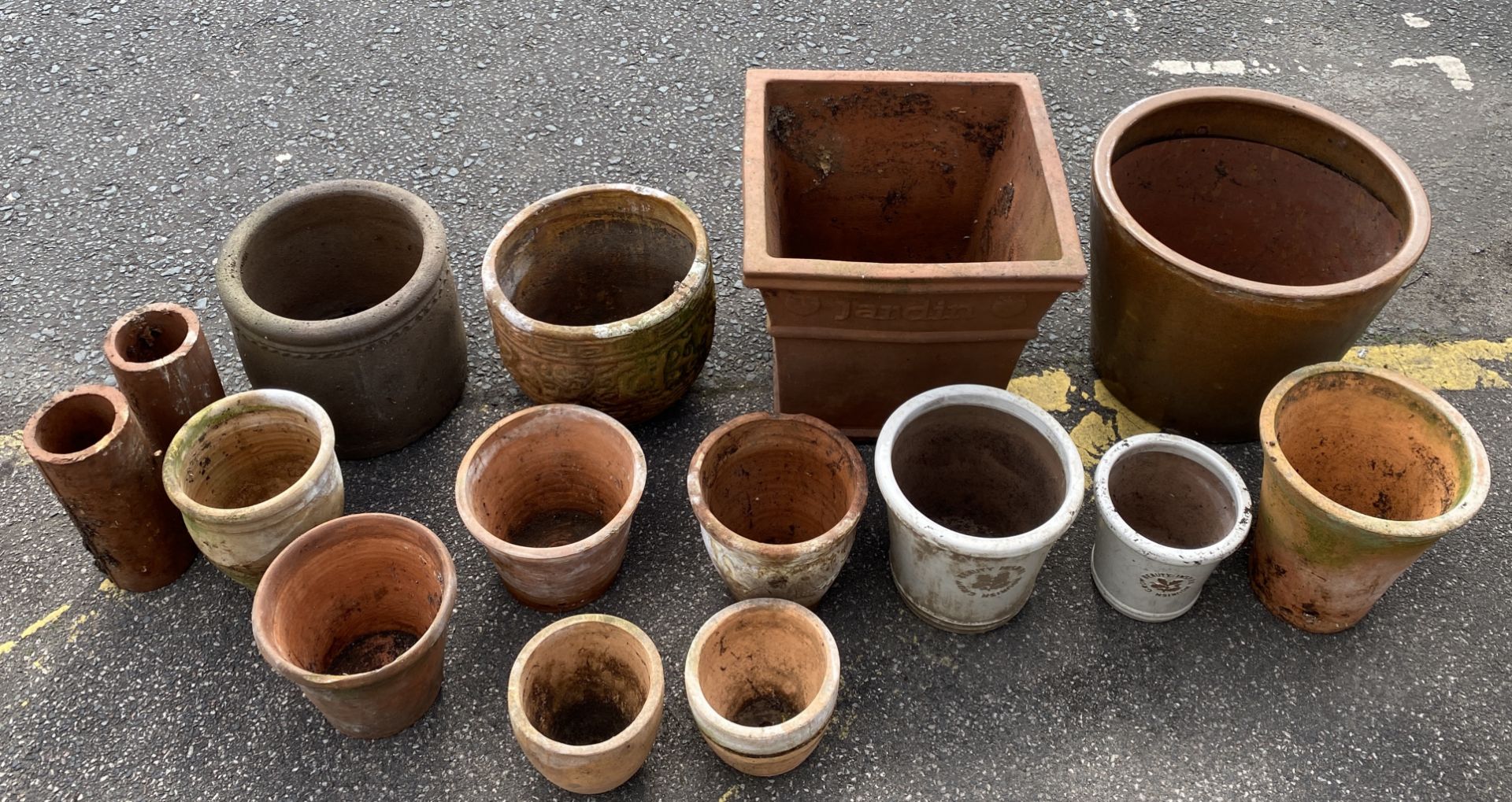 13 x assorted plant pots, - Image 4 of 9