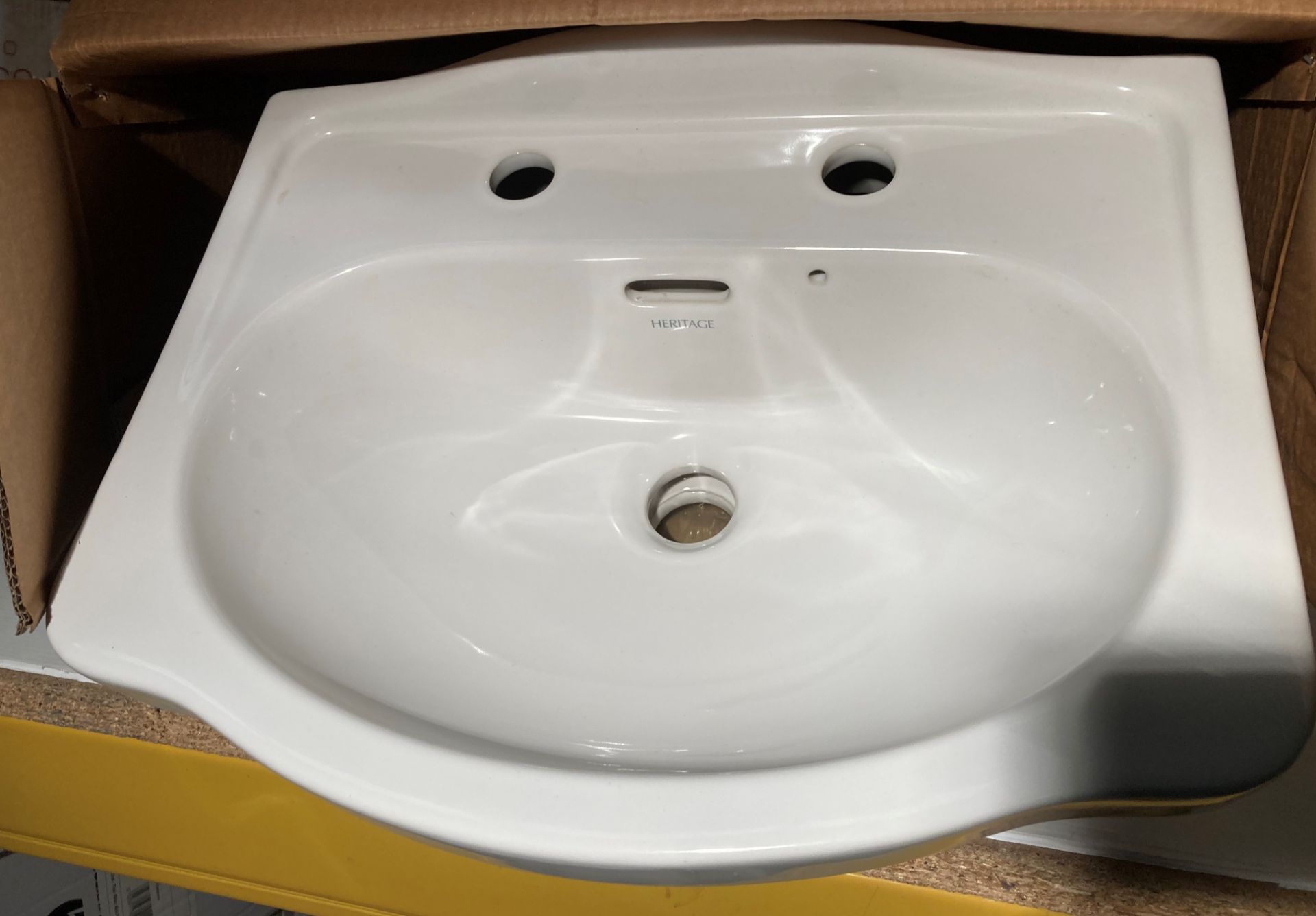 Heritage ceramic wash basin 470mm x 370mm boxed (saleroom location: QL05)