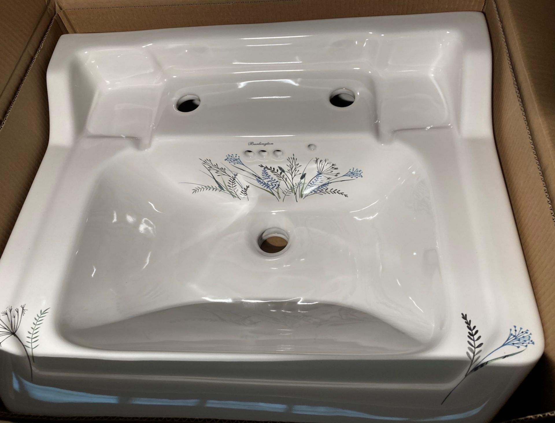 Burlington bespoke ceramic 56cm Edwardian meadow 2 tap hole 56cm wash basin new boxed (saleroom