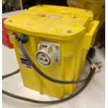 Heavy duty 3 port 110v transformer (saleroom location: Z01)