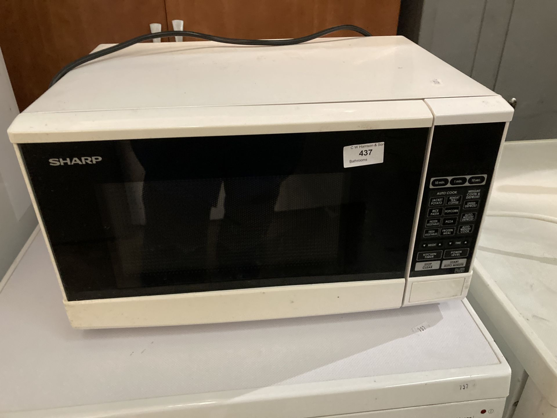 Sharp microwave oven (saleroom location: PO)