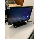 Toshiba 19" LCD TV model 198L502B with remote (saleroom location: PO)