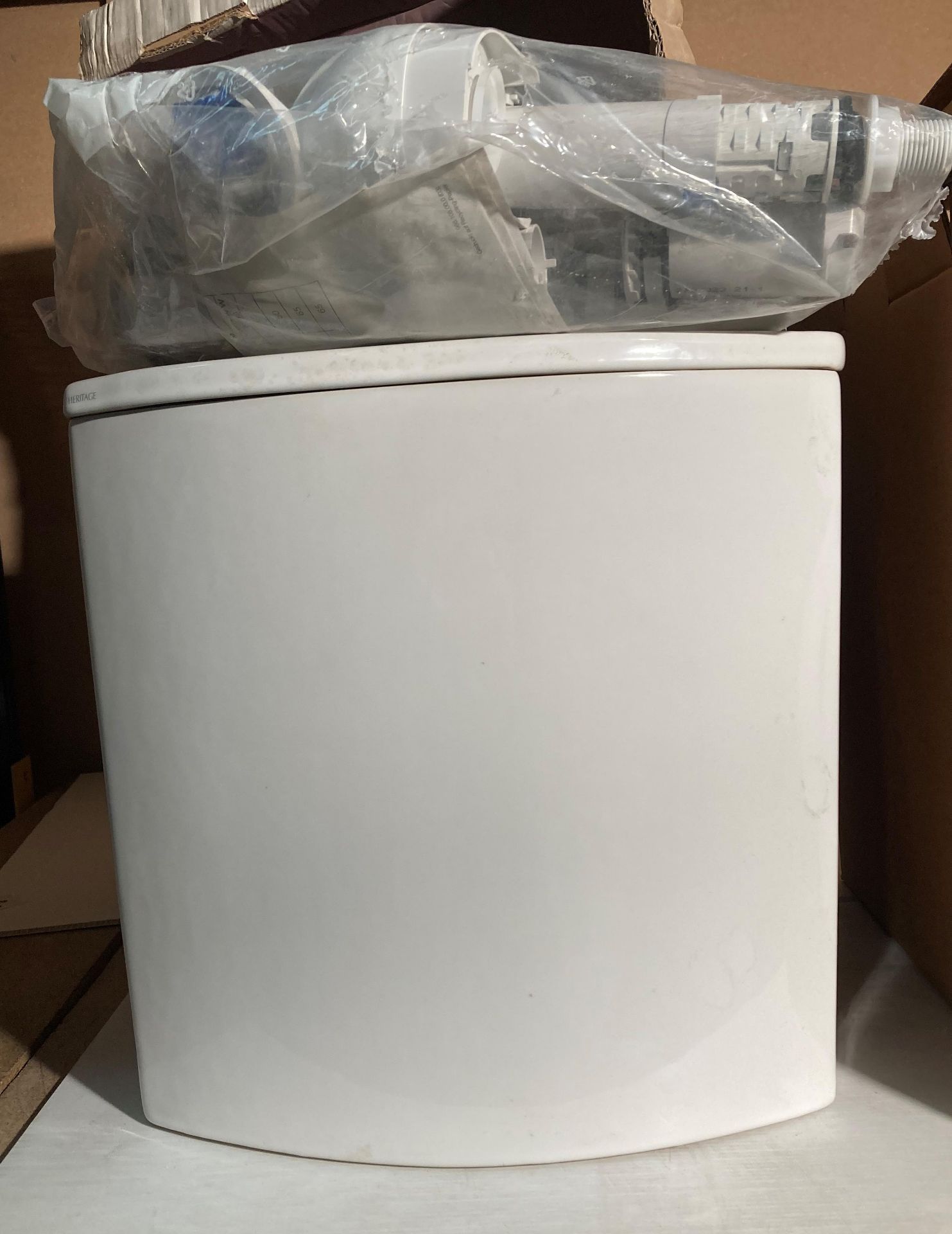 Heritage close coupled white ceramic cistern complete with fittings (saleroom location: QL04)