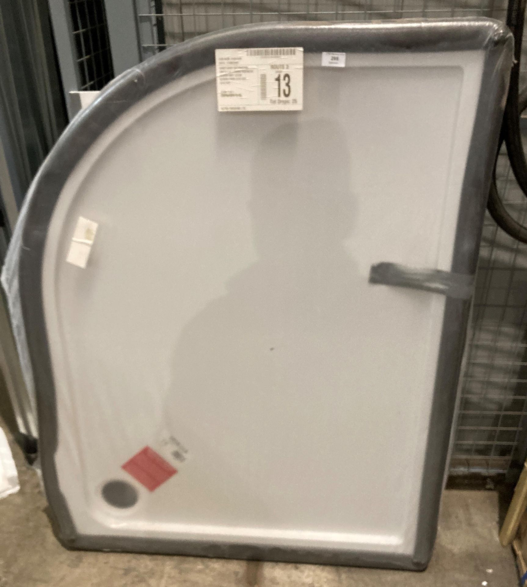 White ceramic quadrant shower tray 900mm x 1200mm (saleroom location: MA1)