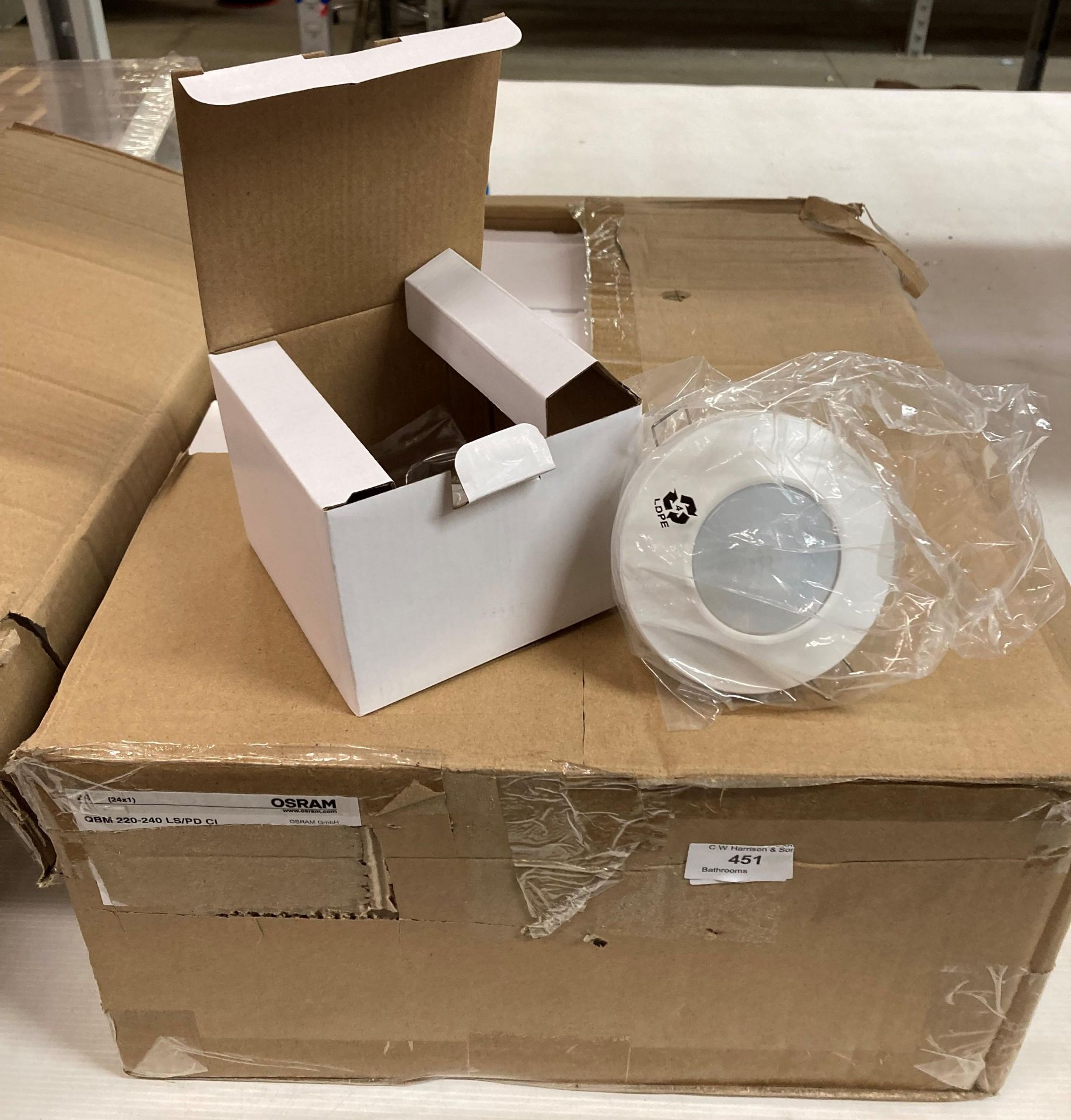 24 x Osram Bluetooth PIR sensors model QBM220-240 new RRP £190 EACH (saleroom location: J11)