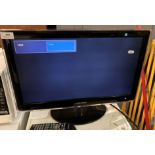 Samsung 22" LCD TV model P227OHD with remote