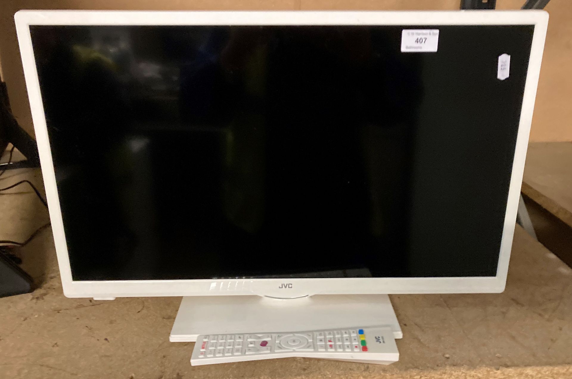 JVC 24" LED smart HD TV model LT-24C660 complete with remote and instruction manual (saleroom - Bild 2 aus 2