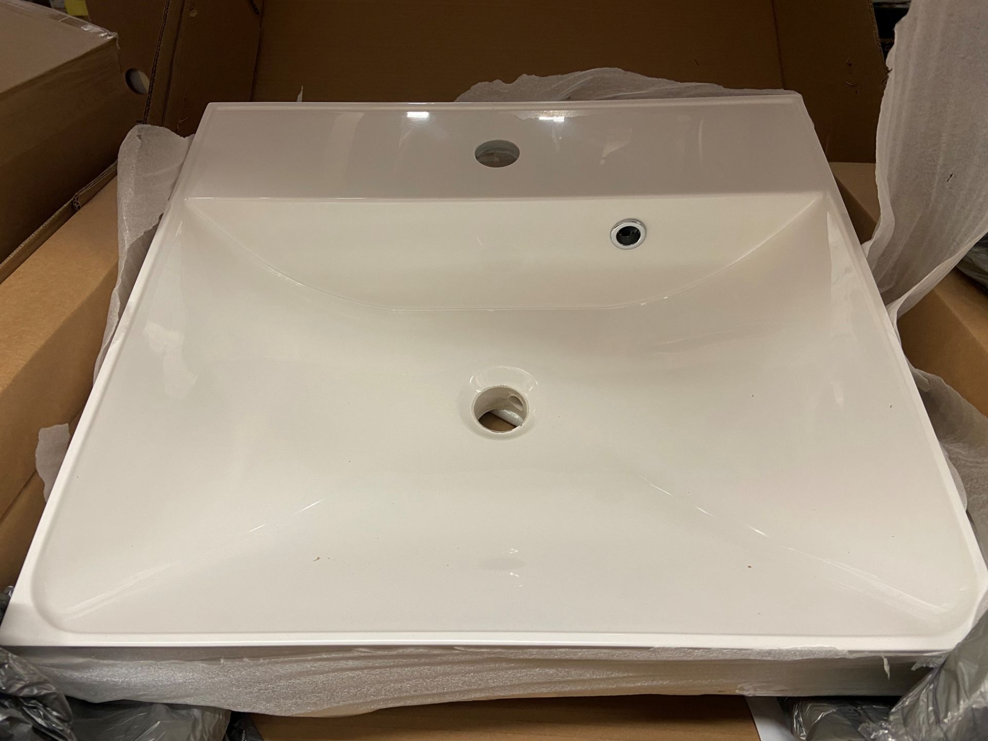 Glide 50 cast mineral single tap hole marble basin 50cm (boxed) (saleroom location: Z08) - Image 4 of 4