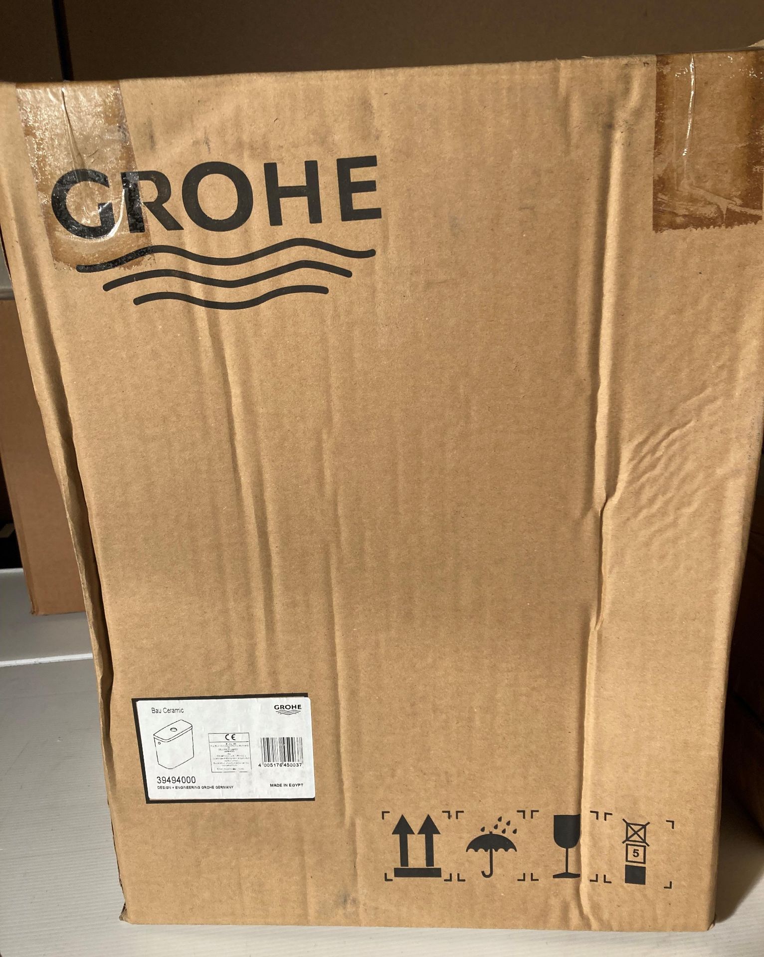 Grohe Bau ceramic toilet cistern boxed (saleroom location: QL07)