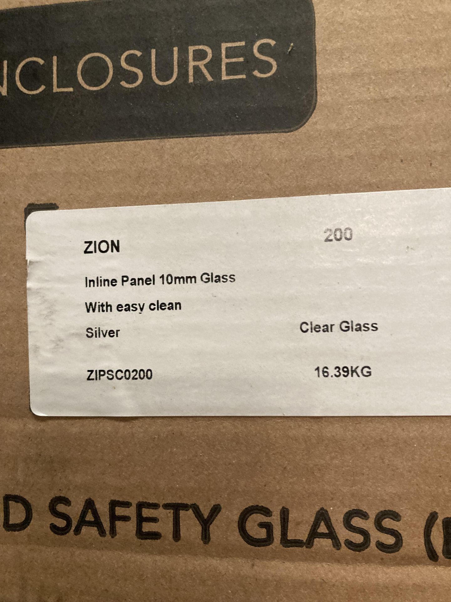 Simpsons Zion 200 inline panel 10mm glass with easy clean in silver (saleroom location: QL03) - Image 2 of 2