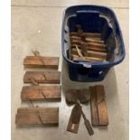 Contents to box - 10 x assorted vintage wooden moulding planes and parts (saleroom location: M08-1)