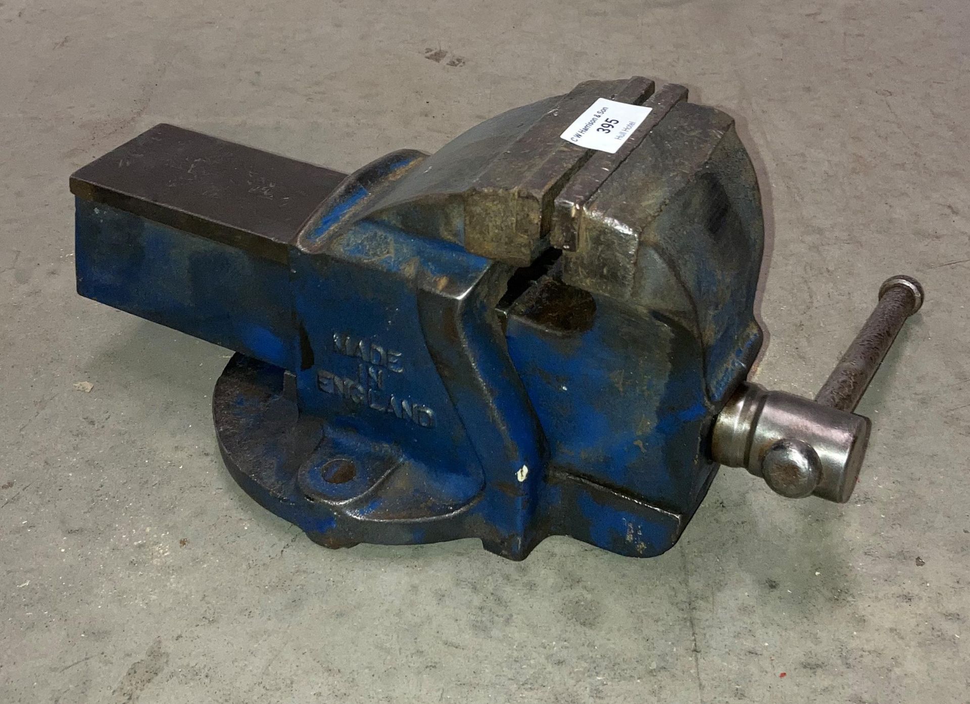 Record No 3 metal vice with 10cm jaws (saleroom location: P06-2) - Image 2 of 2