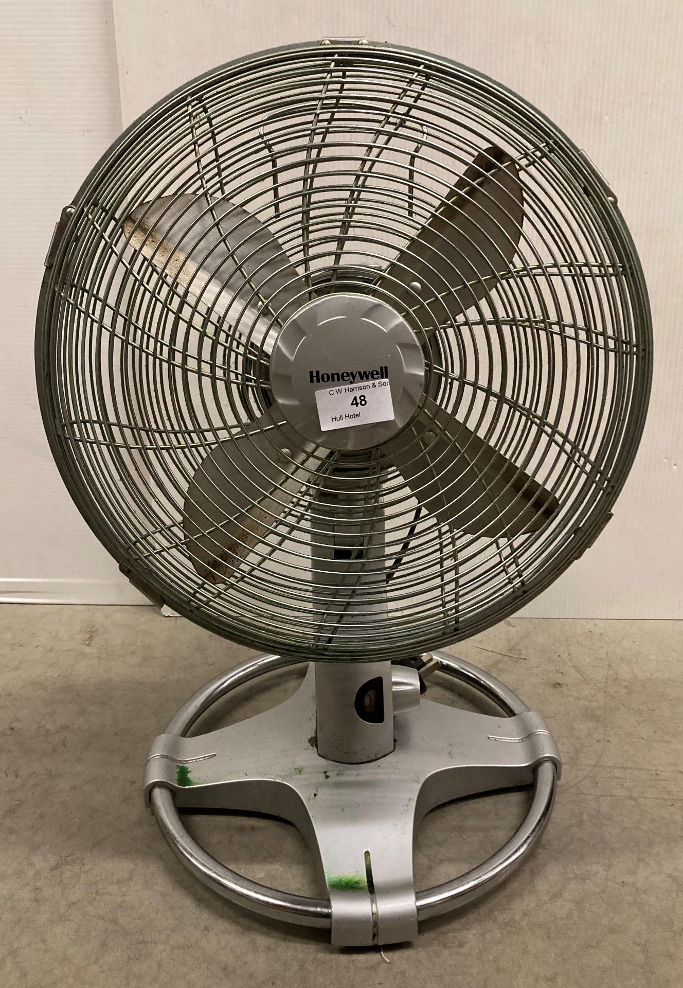 Honeywell stainless steel kitchen fan (saleroom location: V03)