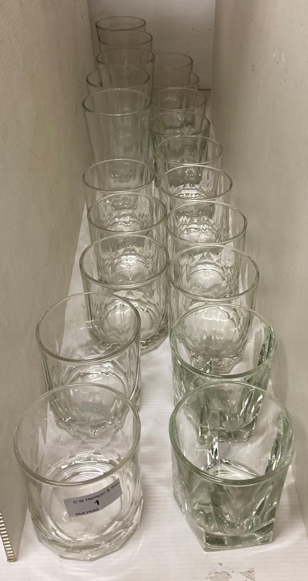 20 x assorted Ocean and other glass tumblers and larger bar glasses (saleroom location: P03)