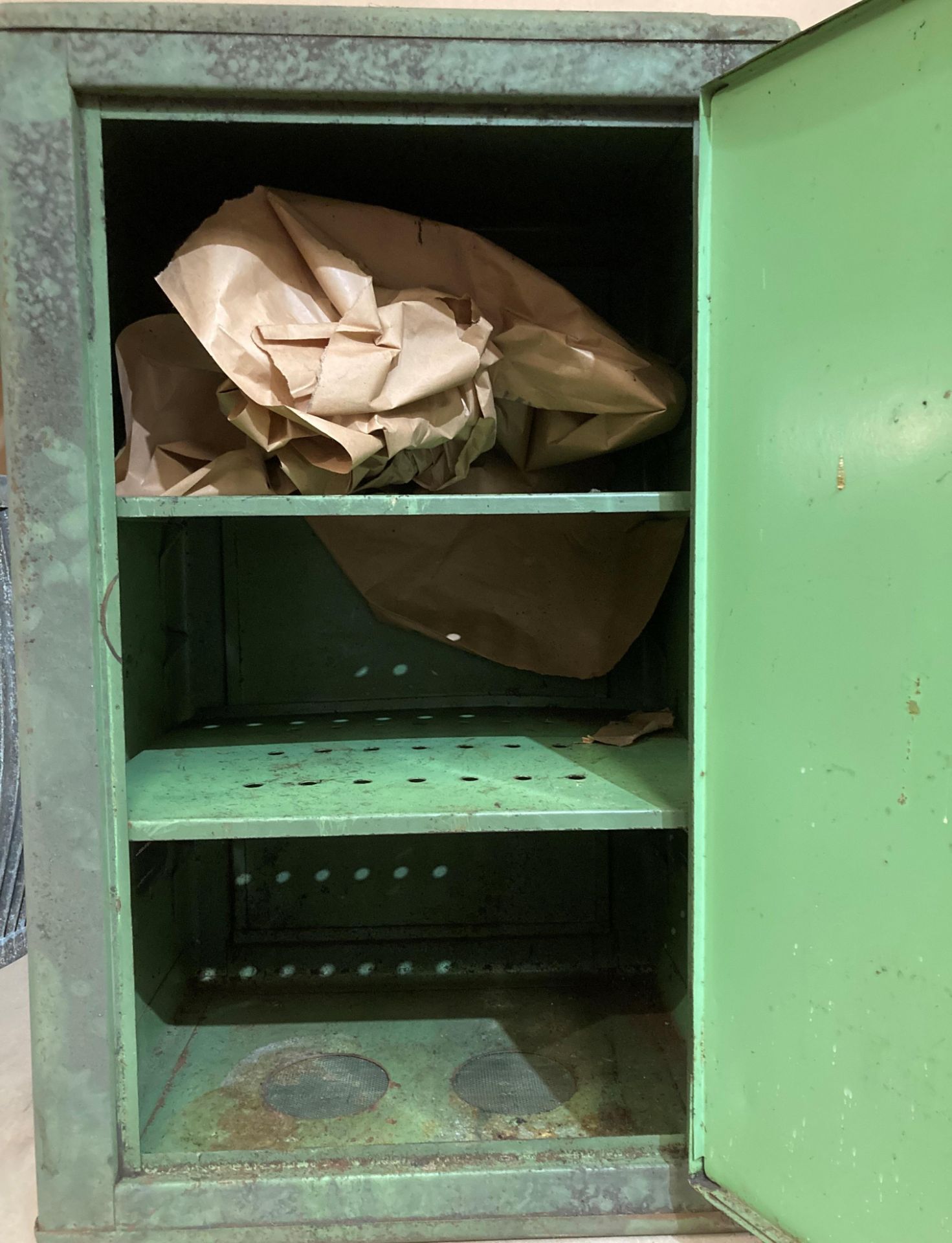 A vintage green metal engineer's single-door cabinet with 2 x adjustable shelves, - Image 2 of 2