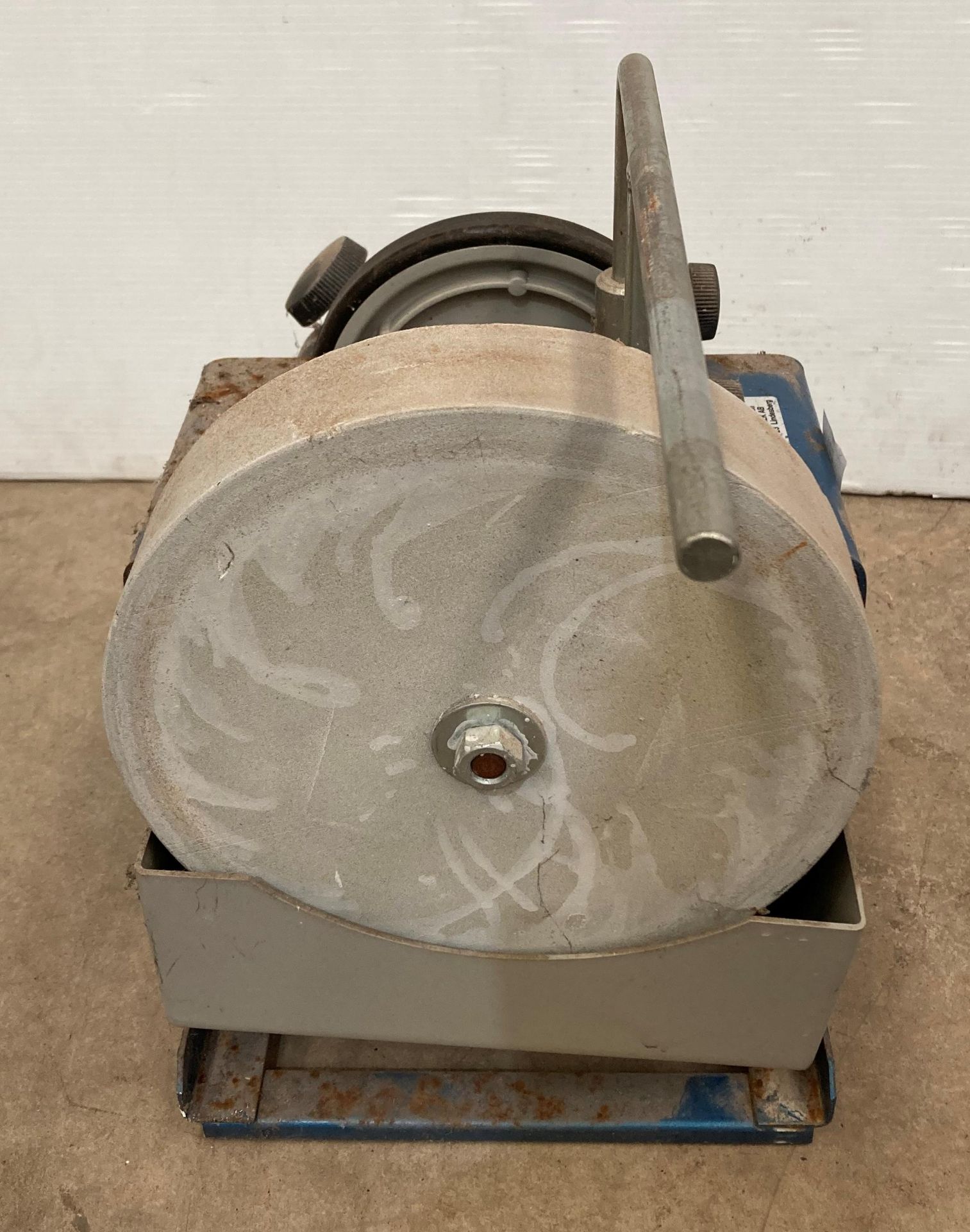 A Tormek ST-250 precision grinding wheel (no motor) (saleroom location: MA3) - Image 2 of 3