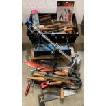 Contents to crate - large quantity of assorted hand tools including files, chisels, assorted saws,
