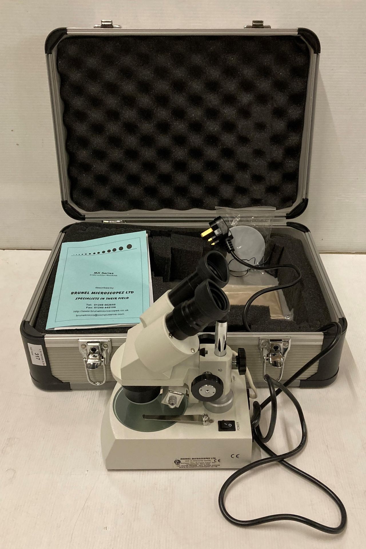 Brunel microscope electric MX Series in aluminium carry case (240v) (saleroom location: T08-1)