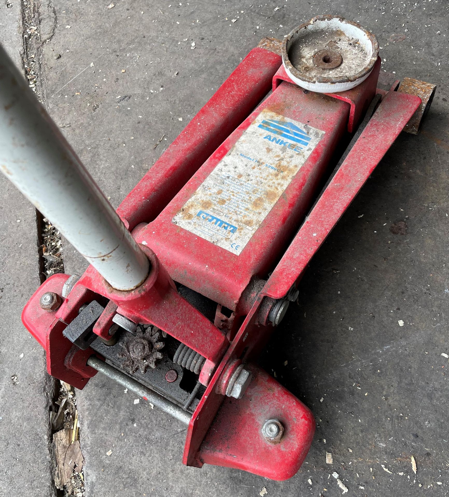 Sealey Ankee trolley jack model: 3290CX (collection from TOWN END GARAGE, OSSETT, - Bild 2 aus 4