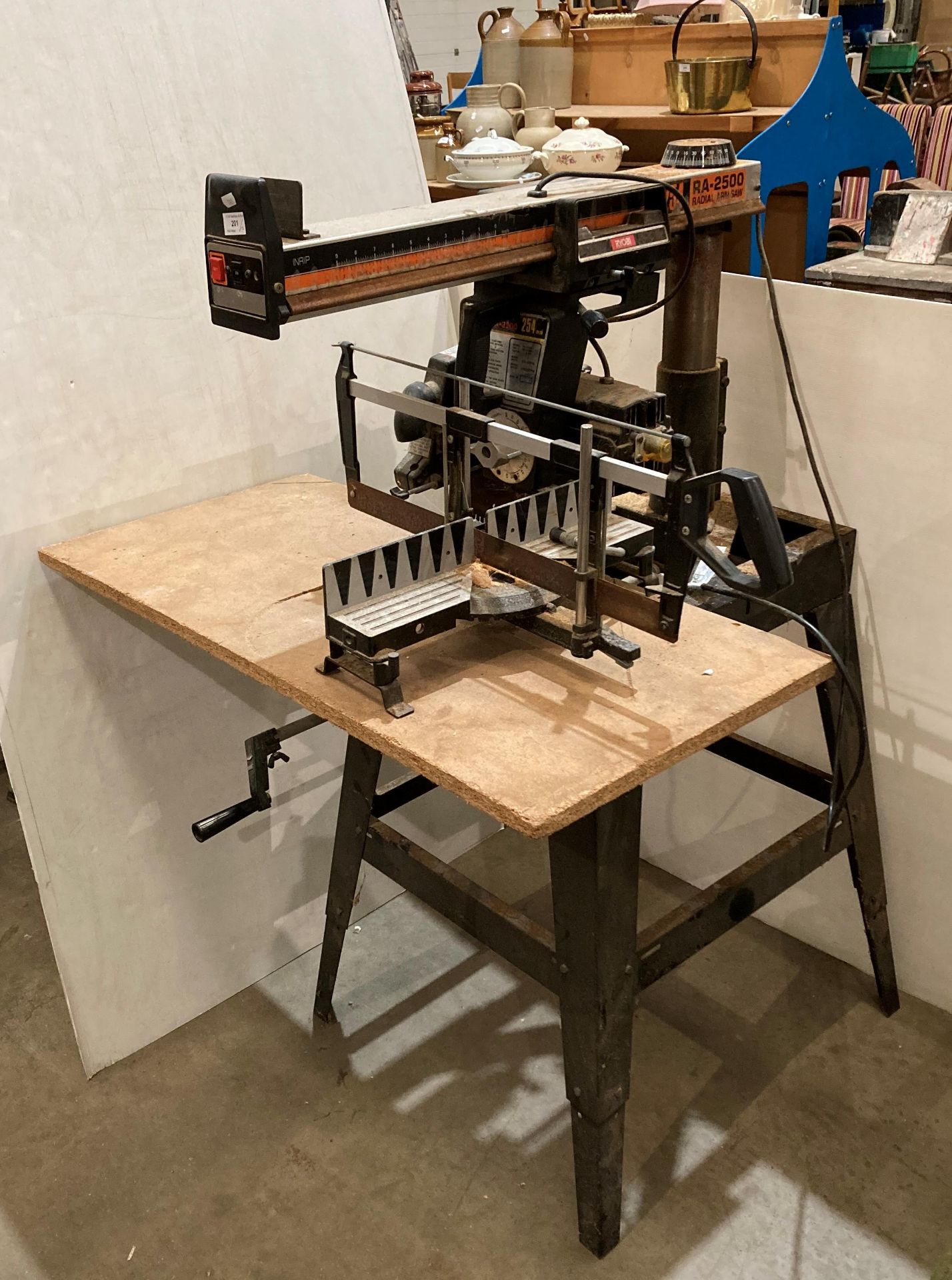 A Ryobi Radial Armsaw RA-2500 252mm (240v - no test,