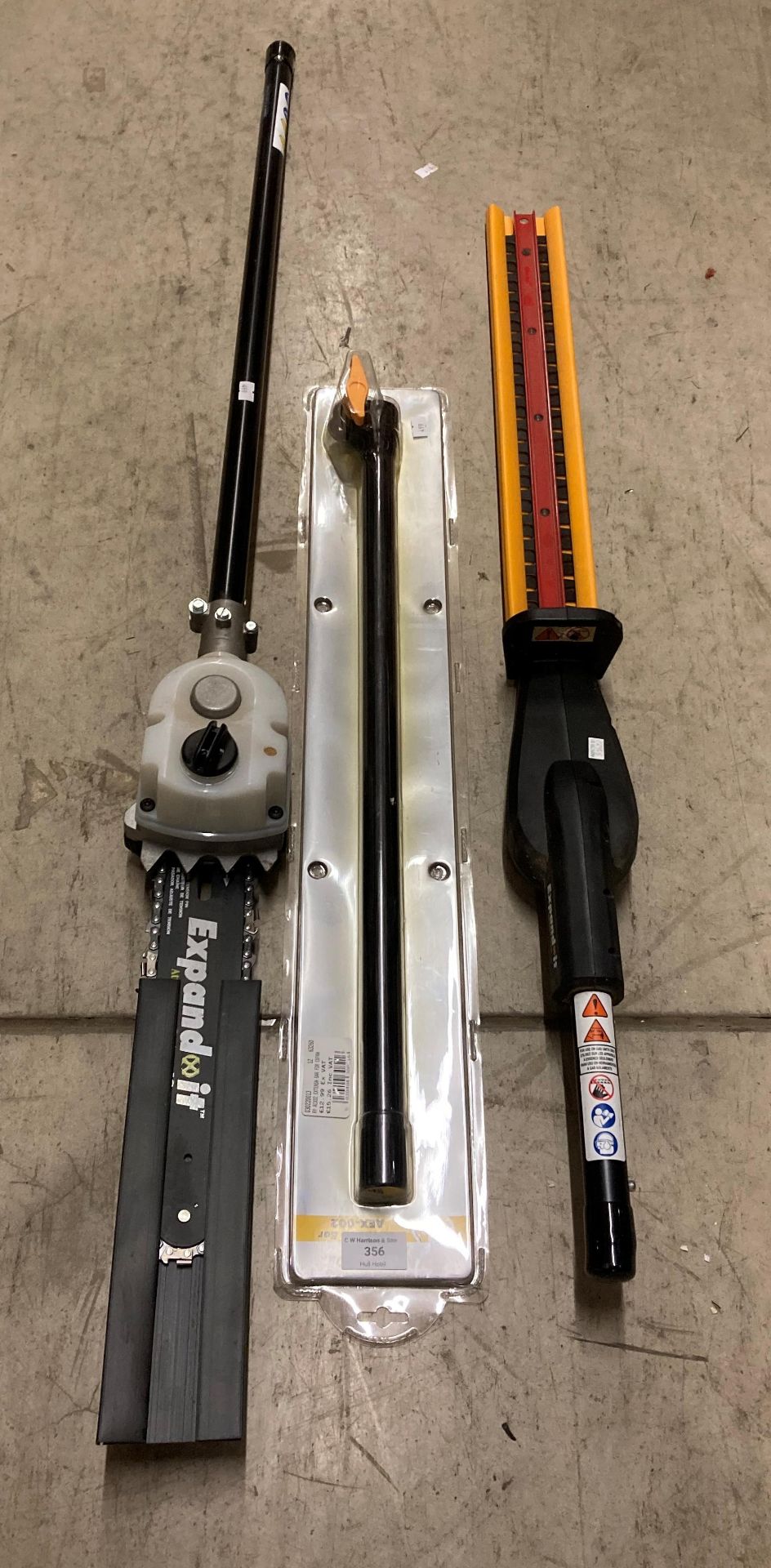 3 x Exspandit attachments including a 25cm chainsaw, a hedge cutter (AHF08),