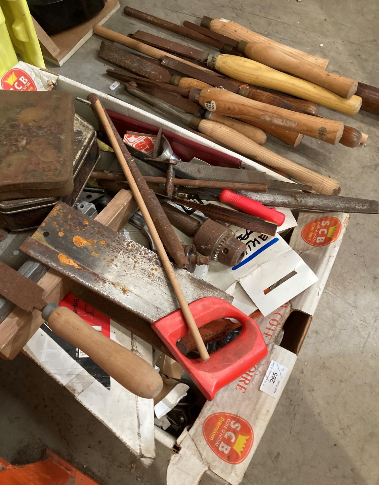 Contents to crate and box - assorted hand tools including 20 assorted lathe chisels, - Image 3 of 3