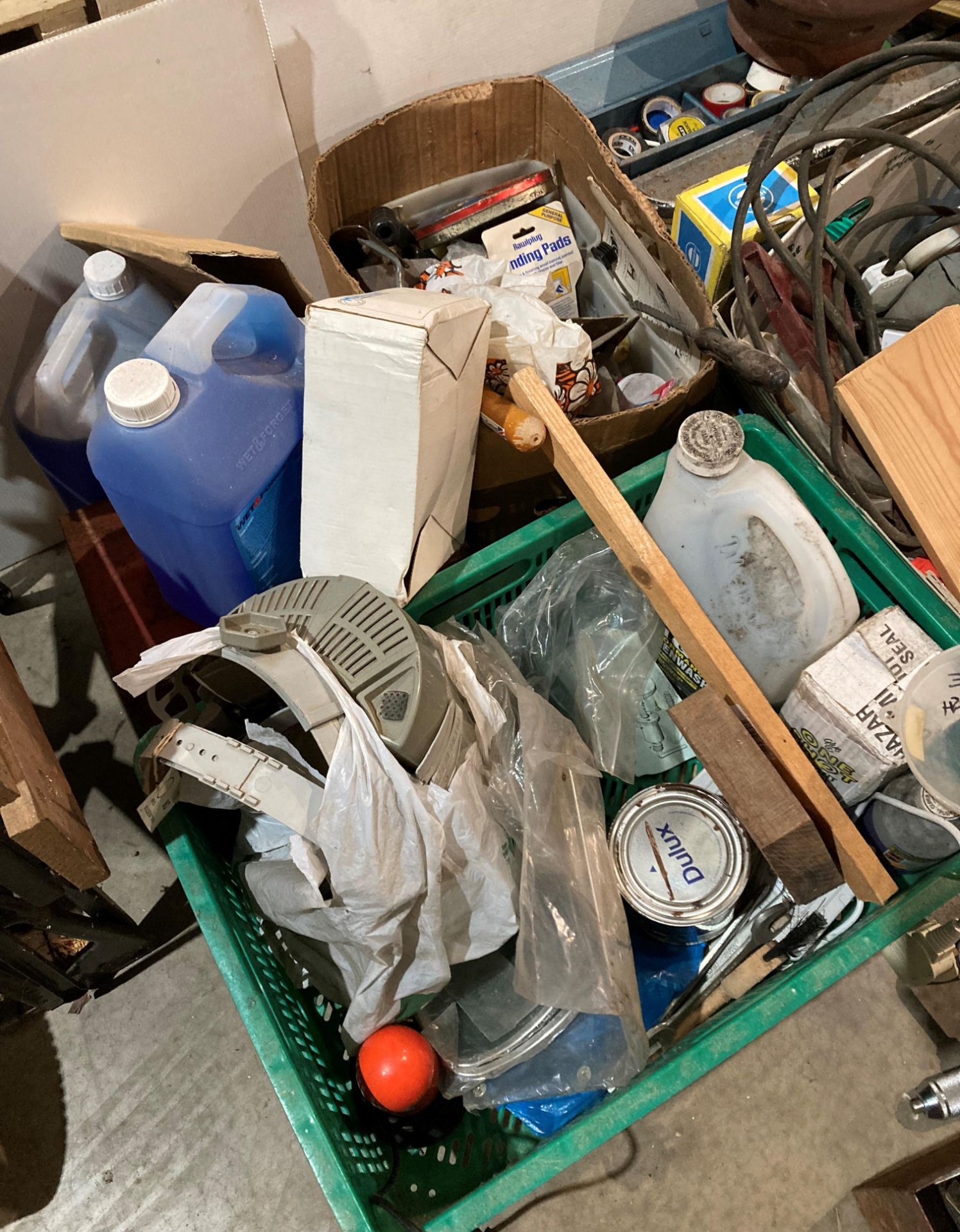 Contents to pallet etc - 4 x crates, 4 x tool boxes containing an assortment of hand tools, cables, - Image 2 of 6