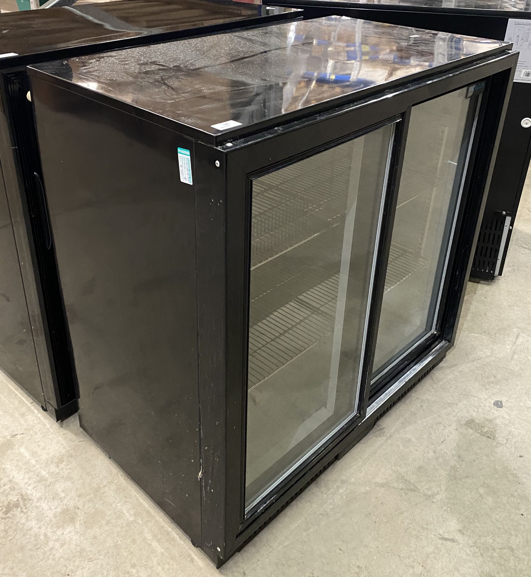 Polar G-Series model: GL003 under-counter back bar cooler with glass-fronted sliding doors (black), - Image 4 of 8