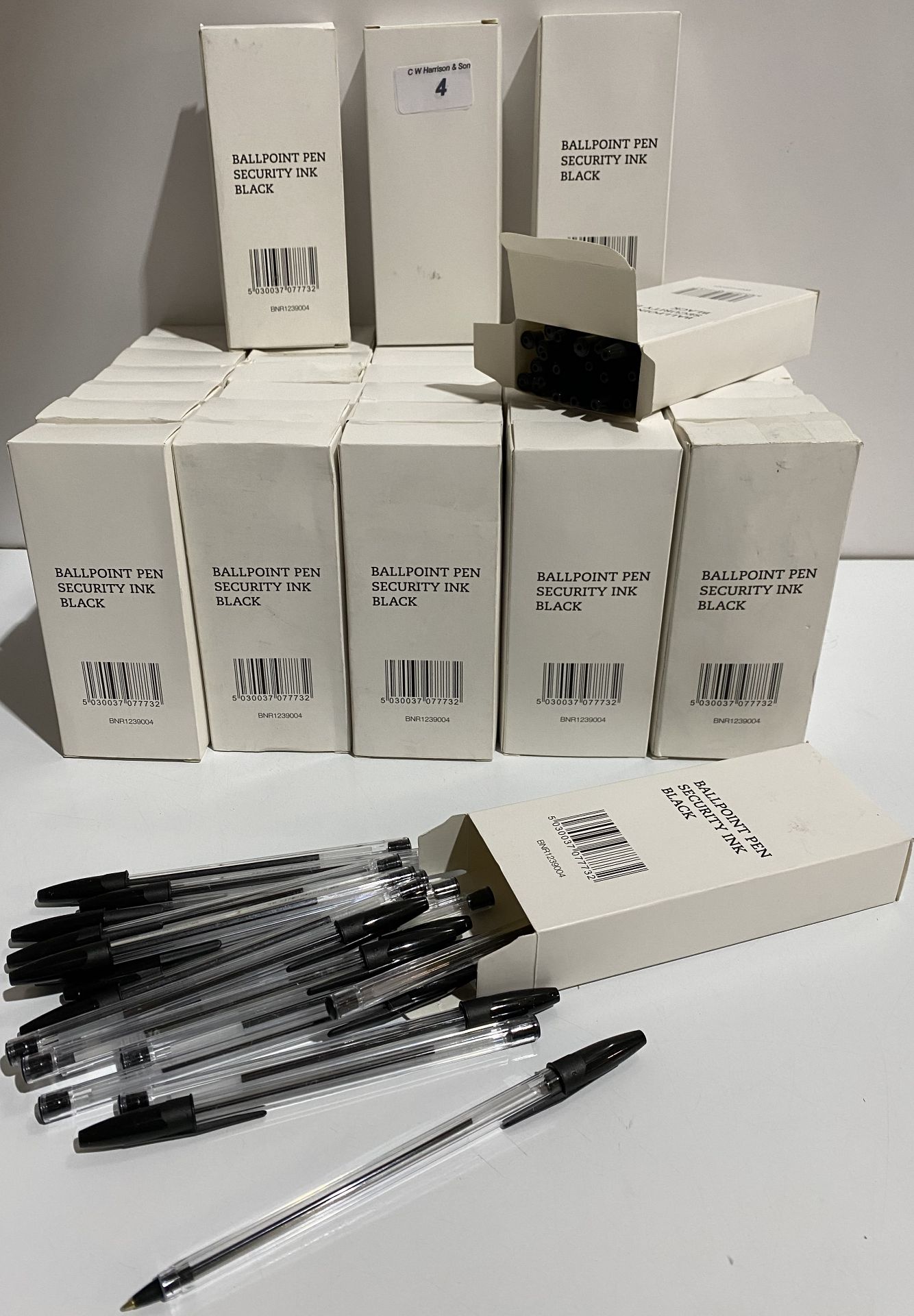 40 boxes of 20 black ballpoint pens security ink nor retractable