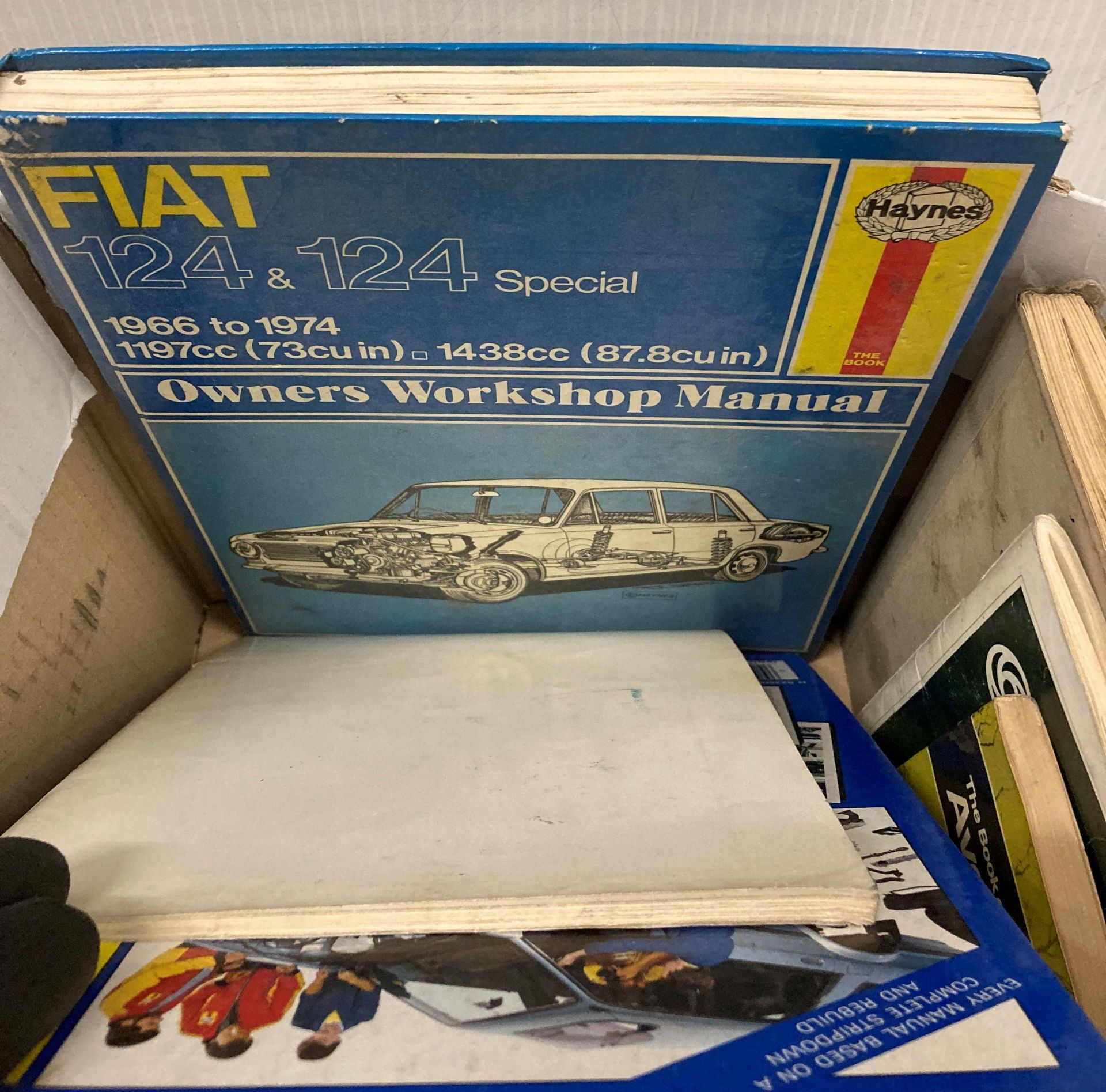 Contents to box - assorted car manuals and folders including Volume 1 & 2 Workshop Manual for Rolls - Image 5 of 5