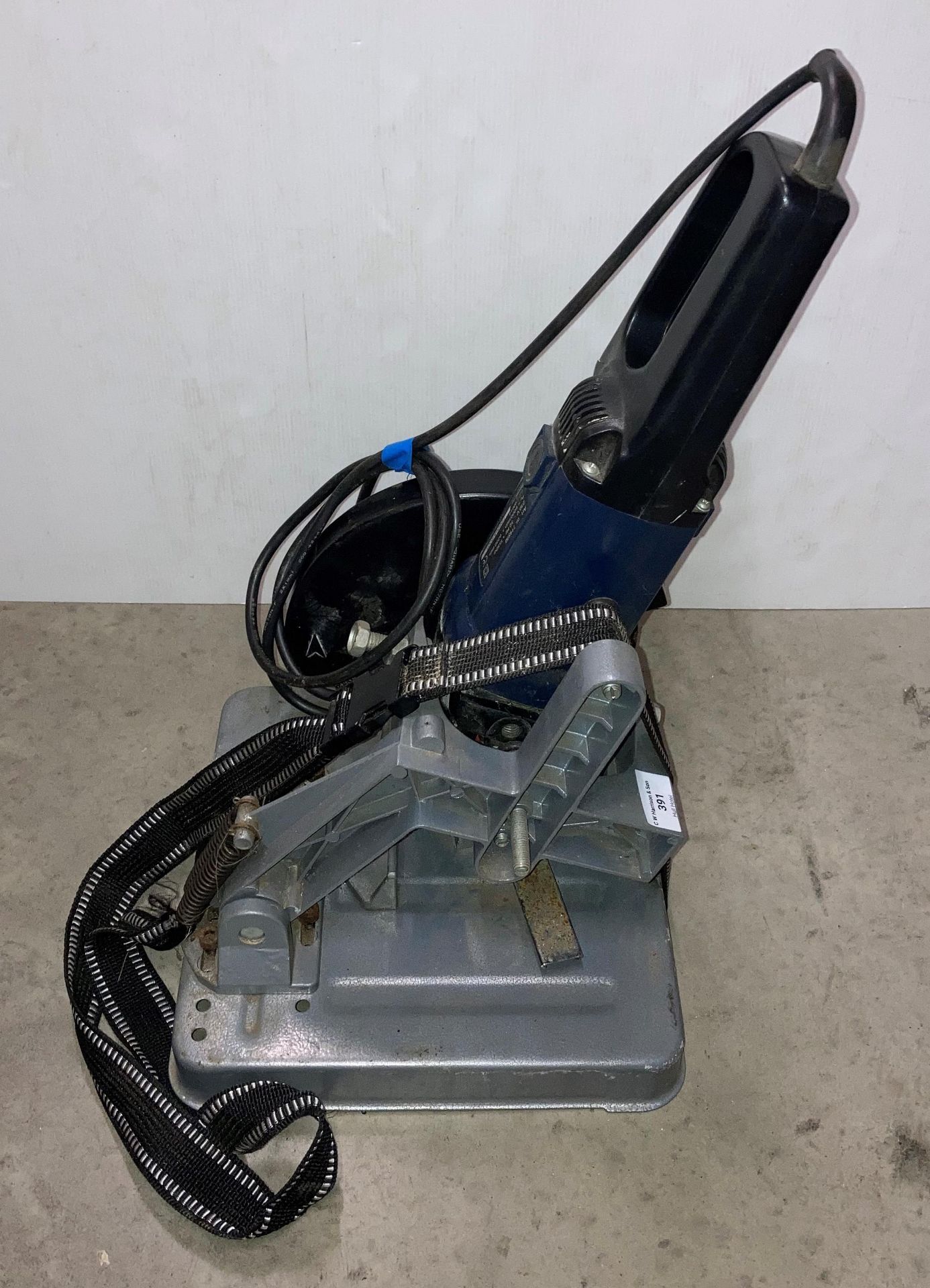 Ferm FAG-230 1550W (240v) angle grinder on chop base (saleroom location: P06-2) - Bild 2 aus 2