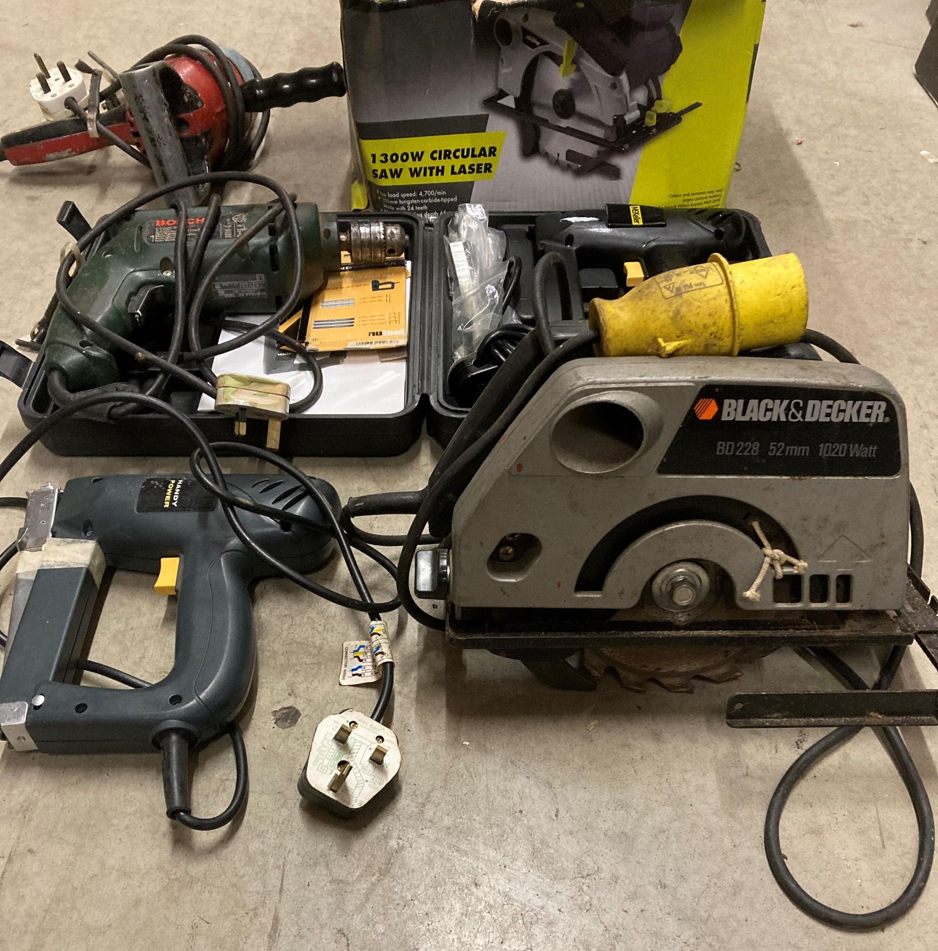 5 x assorted power tools including Black & Decker circular saw (110v - no test, plug cut off), - Image 4 of 4