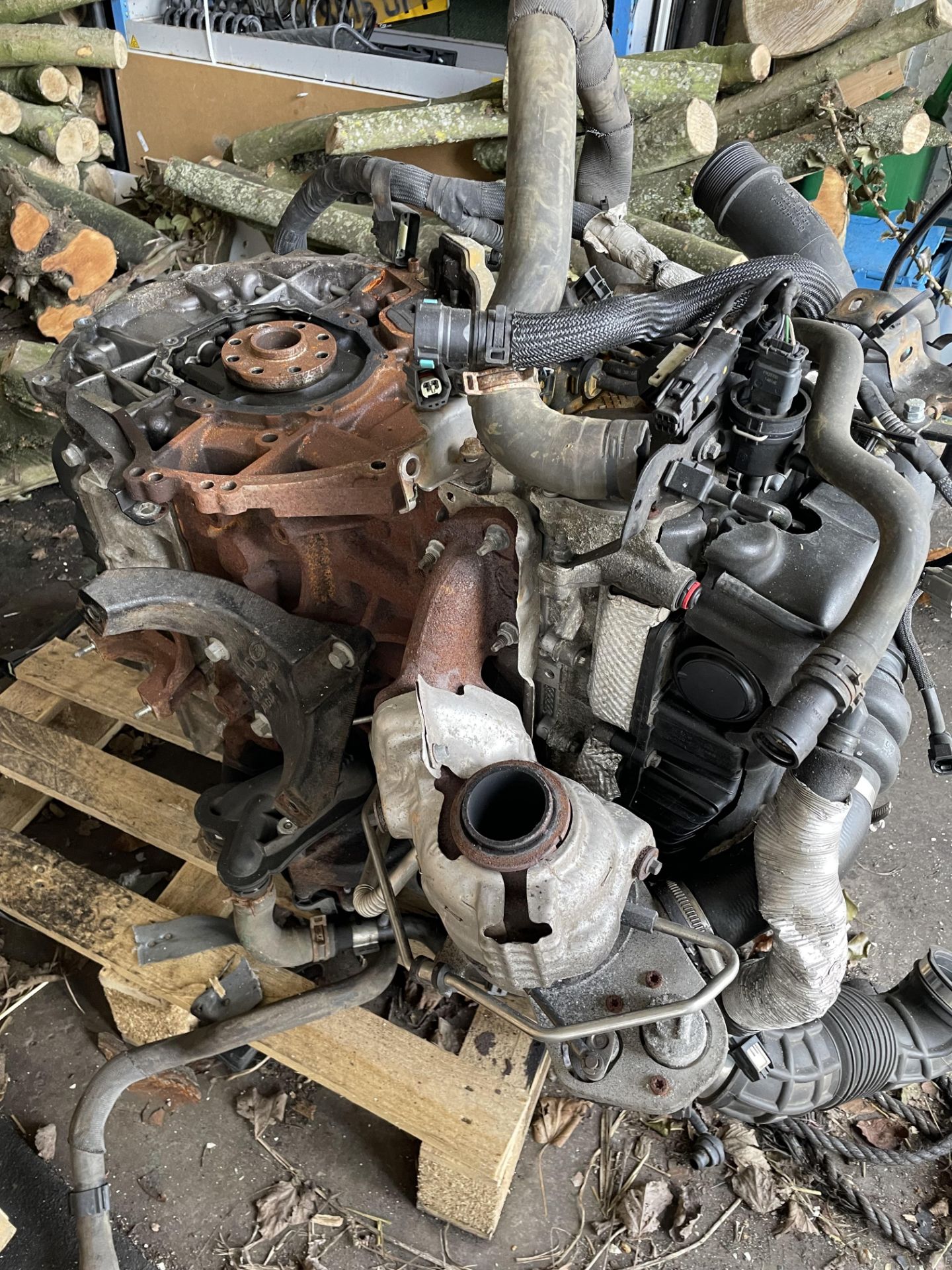 2018 Ford Transit engine (sold as seen - hairline crack to cylinder head)(Collection from TOWN END - Image 2 of 7