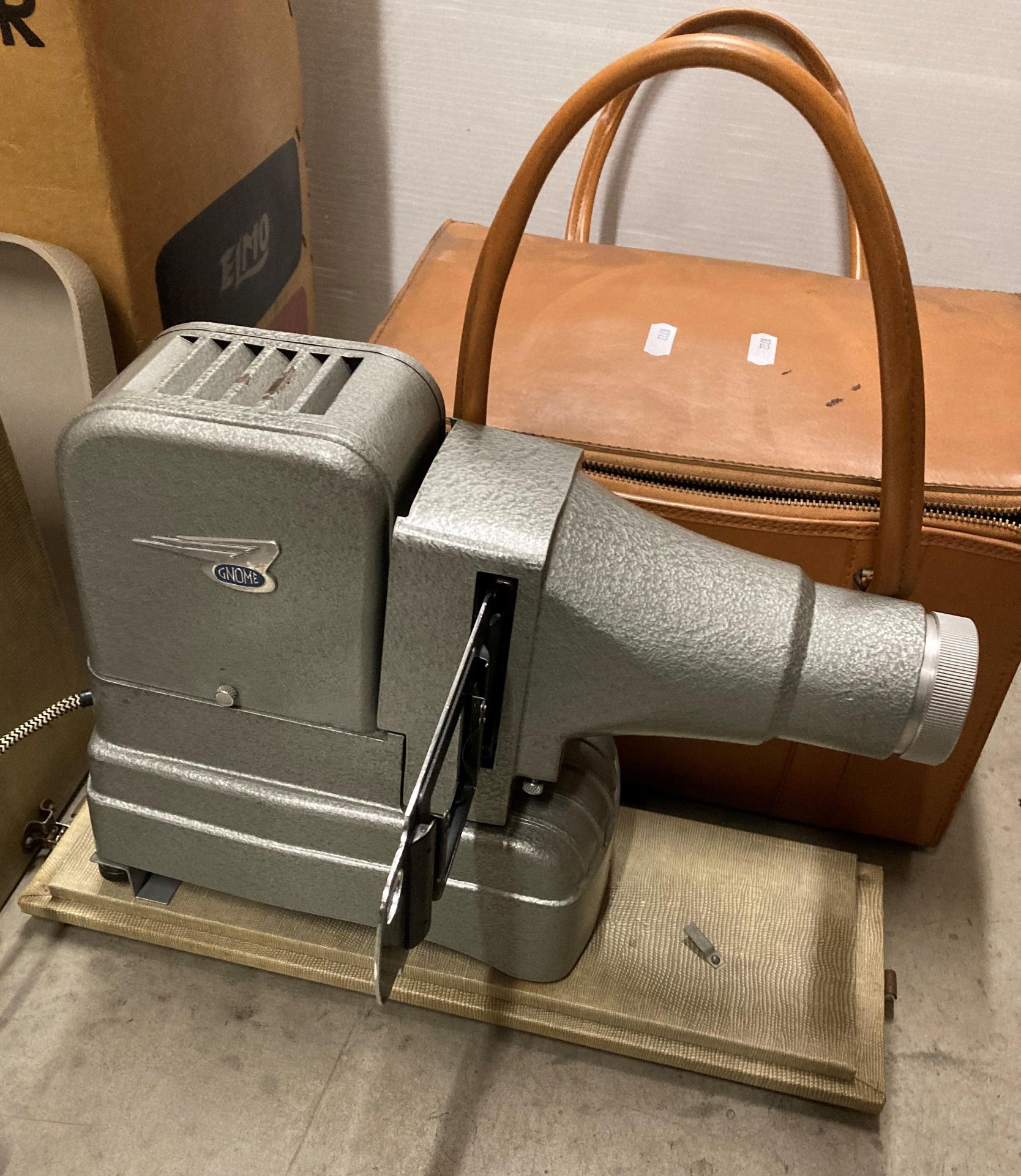 3 x items - Grundig TK23 8mm reel-to-reel and 2 x assorted Ilford 8mm projector slide projectors - Image 4 of 4