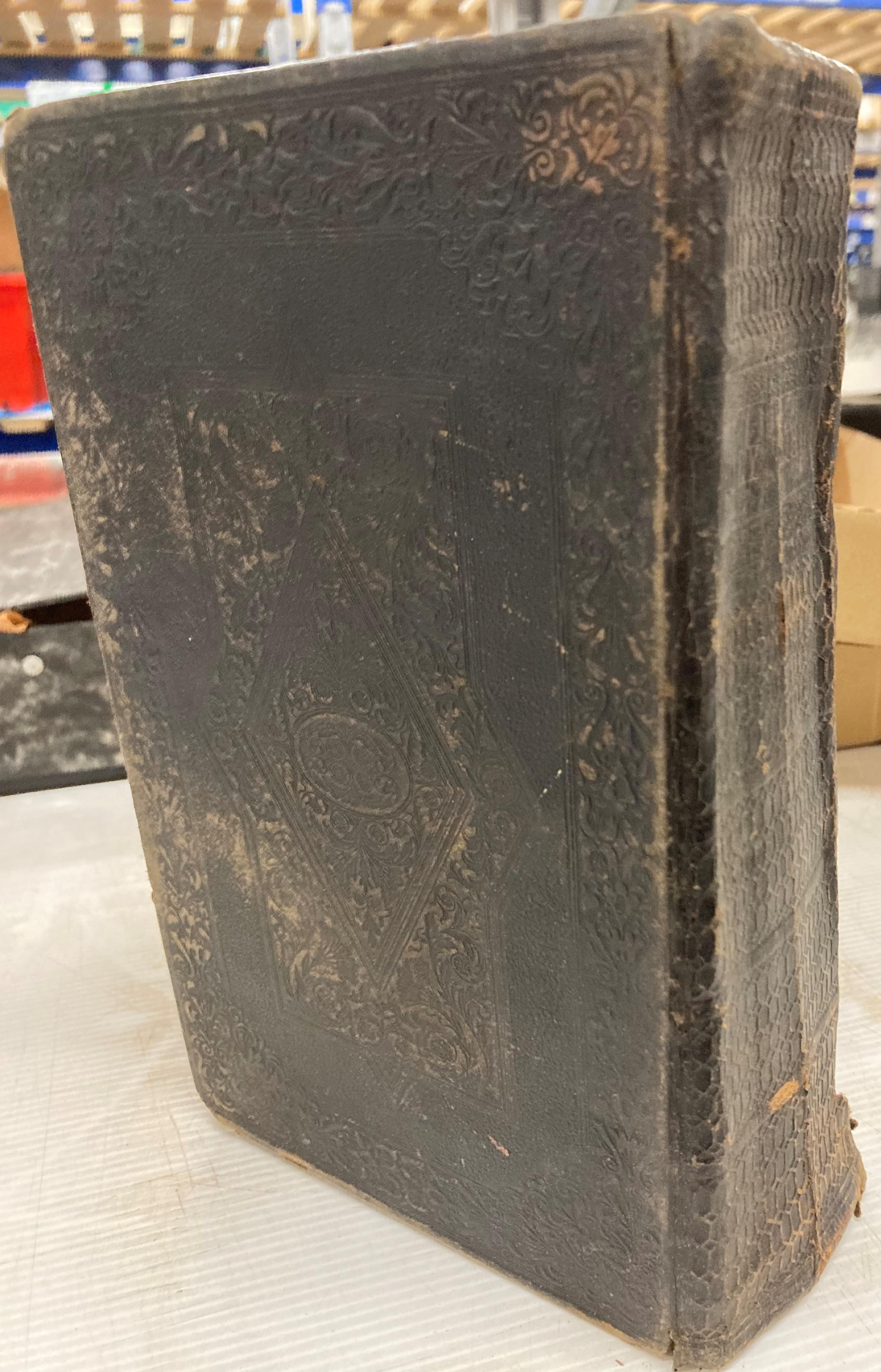 An old copy of the Holy Bible in poor condition (Saleroom location: H08) - Image 3 of 6