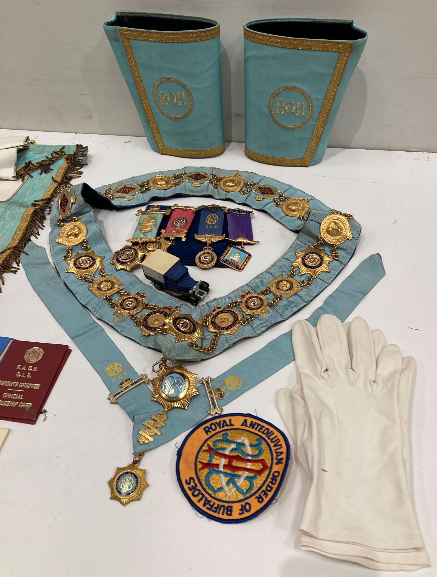 Contents to box - RAOB ceremonial sash with medals, cuffs, gloves, certificates, - Image 4 of 5