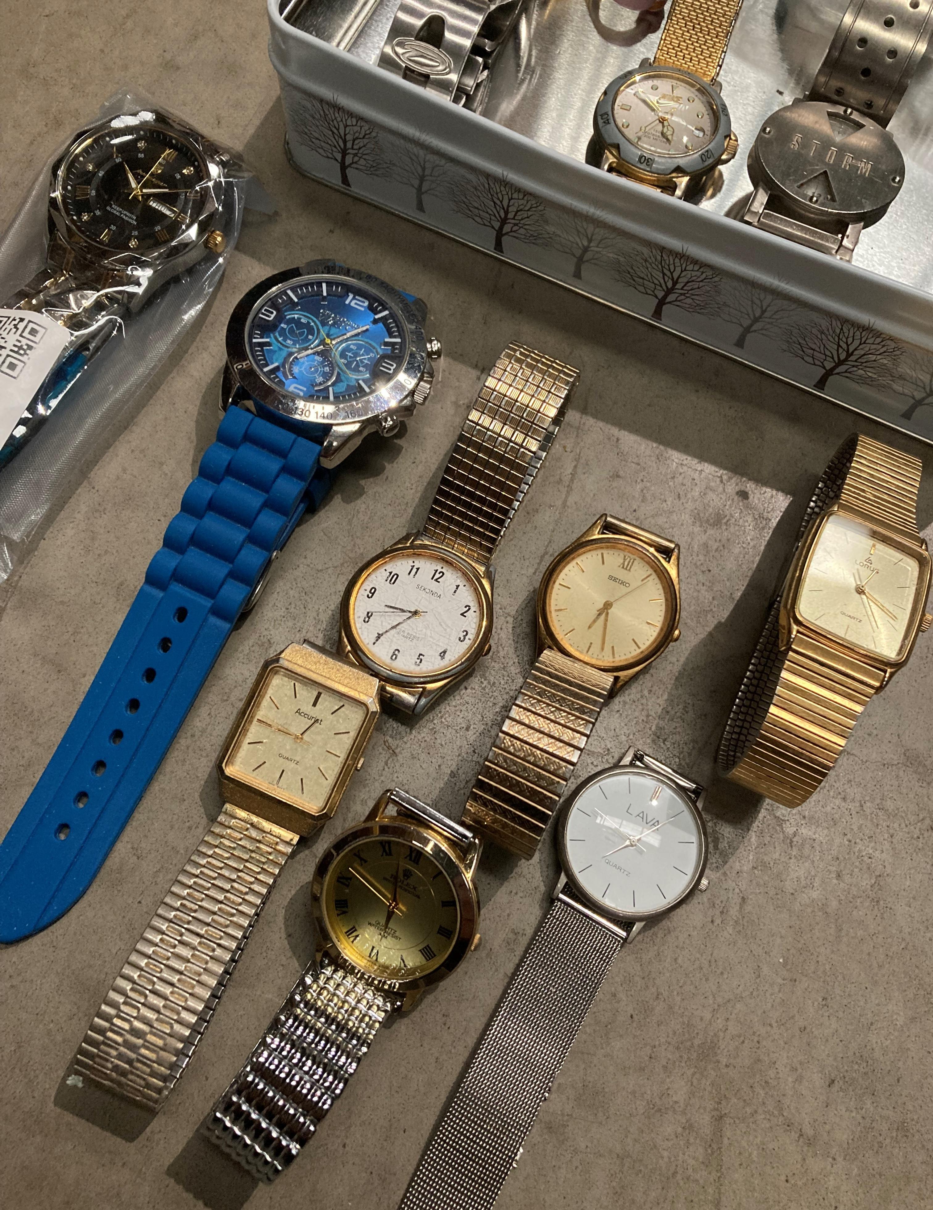 Contents to box - seventeen assorted watches by Seiko, Storm, Citizen, Lava, - Image 2 of 3