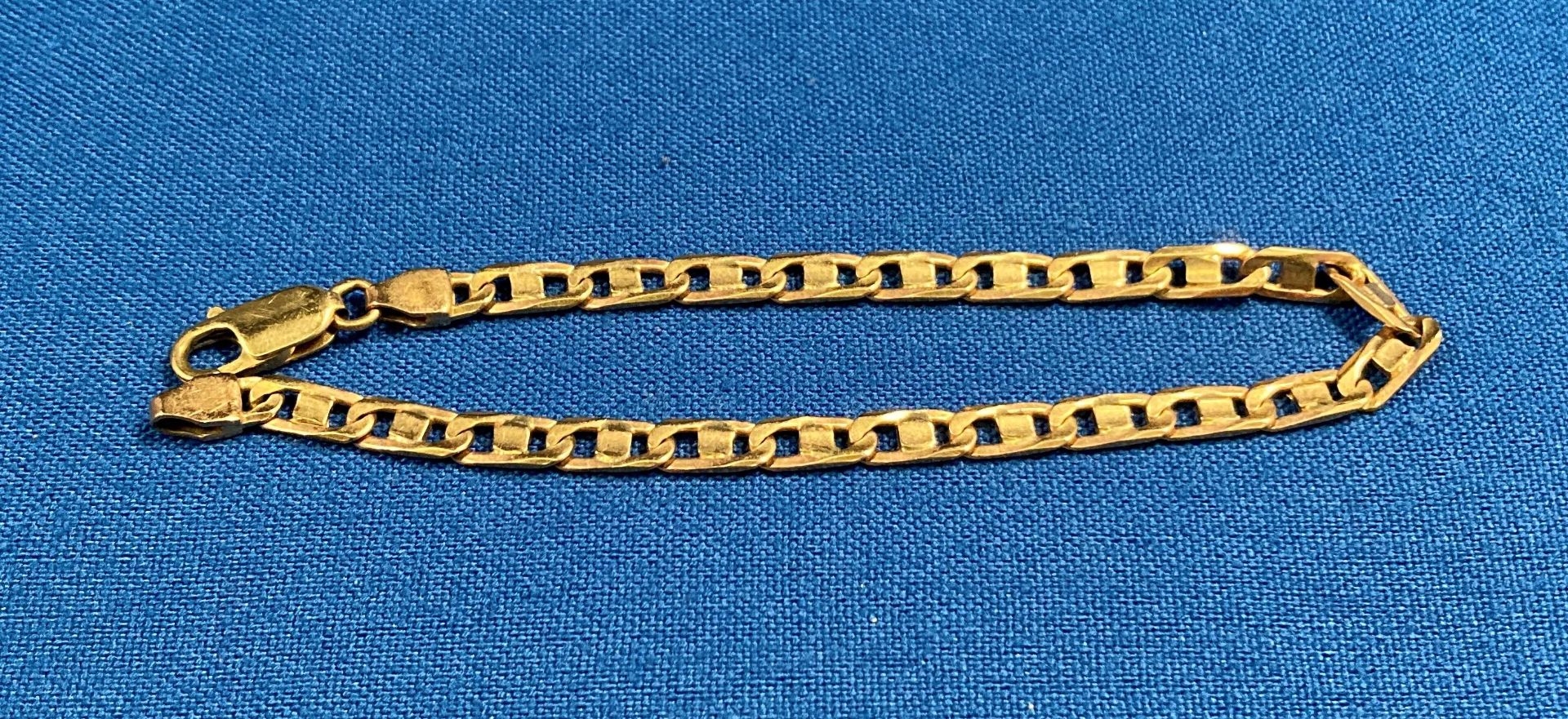 9ct gold (375) anchor link bracelet, 7" long. Weight: 7.