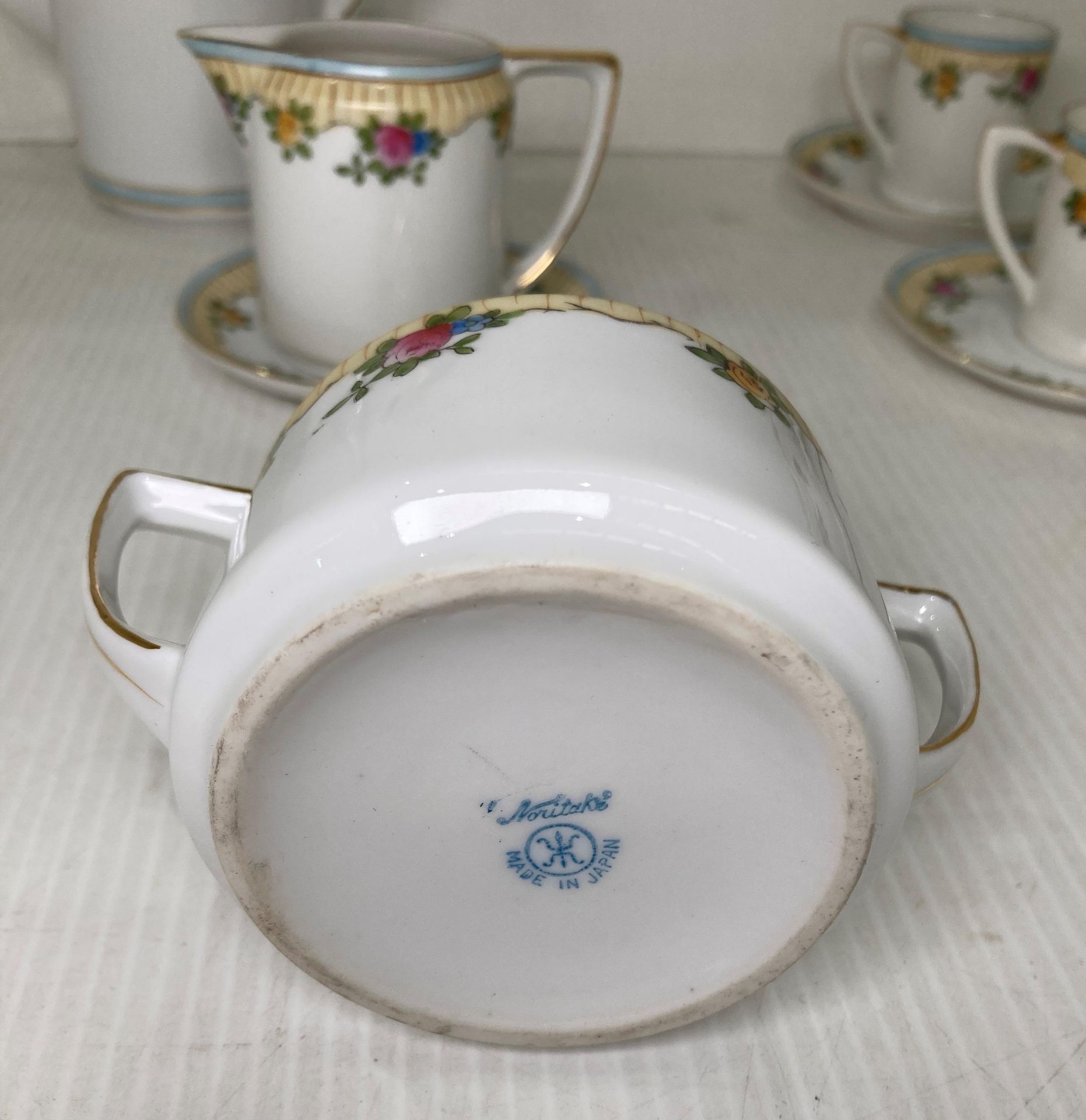 A vintage thirteen piece Noritake tea service including coffee pot, sugar bowl, cream jug, - Image 4 of 4