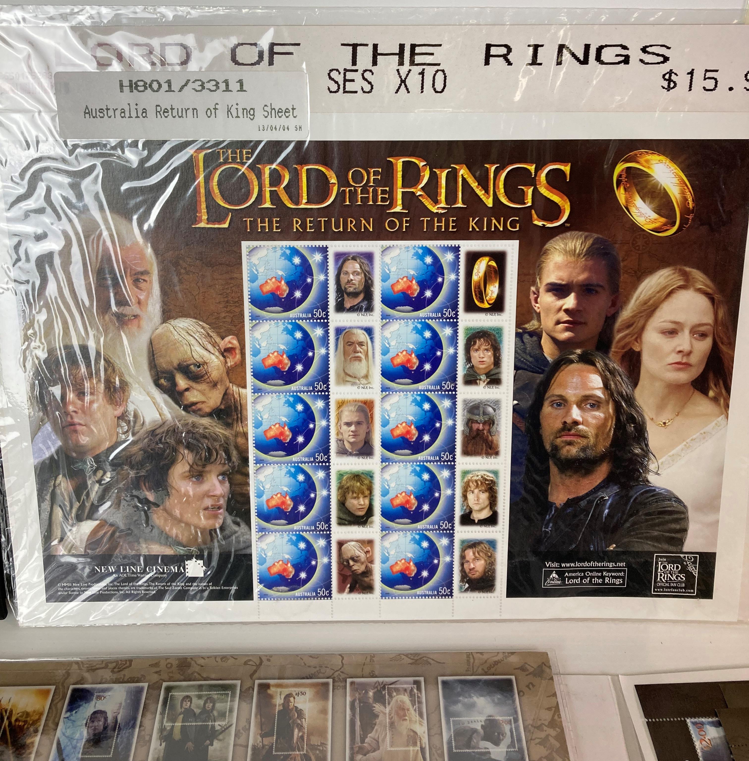 A collection of Lord of The Rings stamps including 'The Trilogy Collection' folder (full) and a - Image 5 of 8