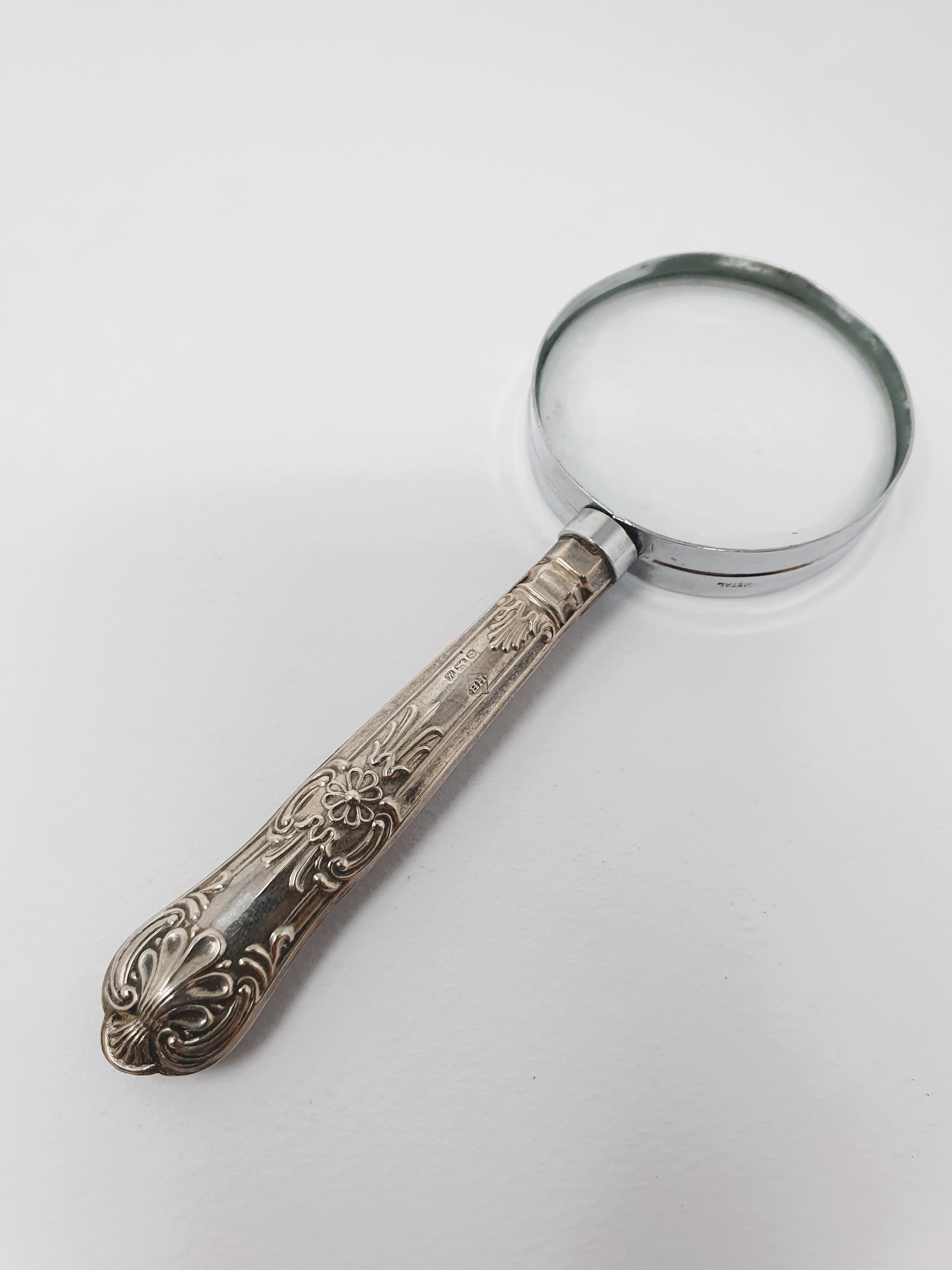 Sterling silver money clip, Sterling silver-handled magnifying glass, - Bild 3 aus 4