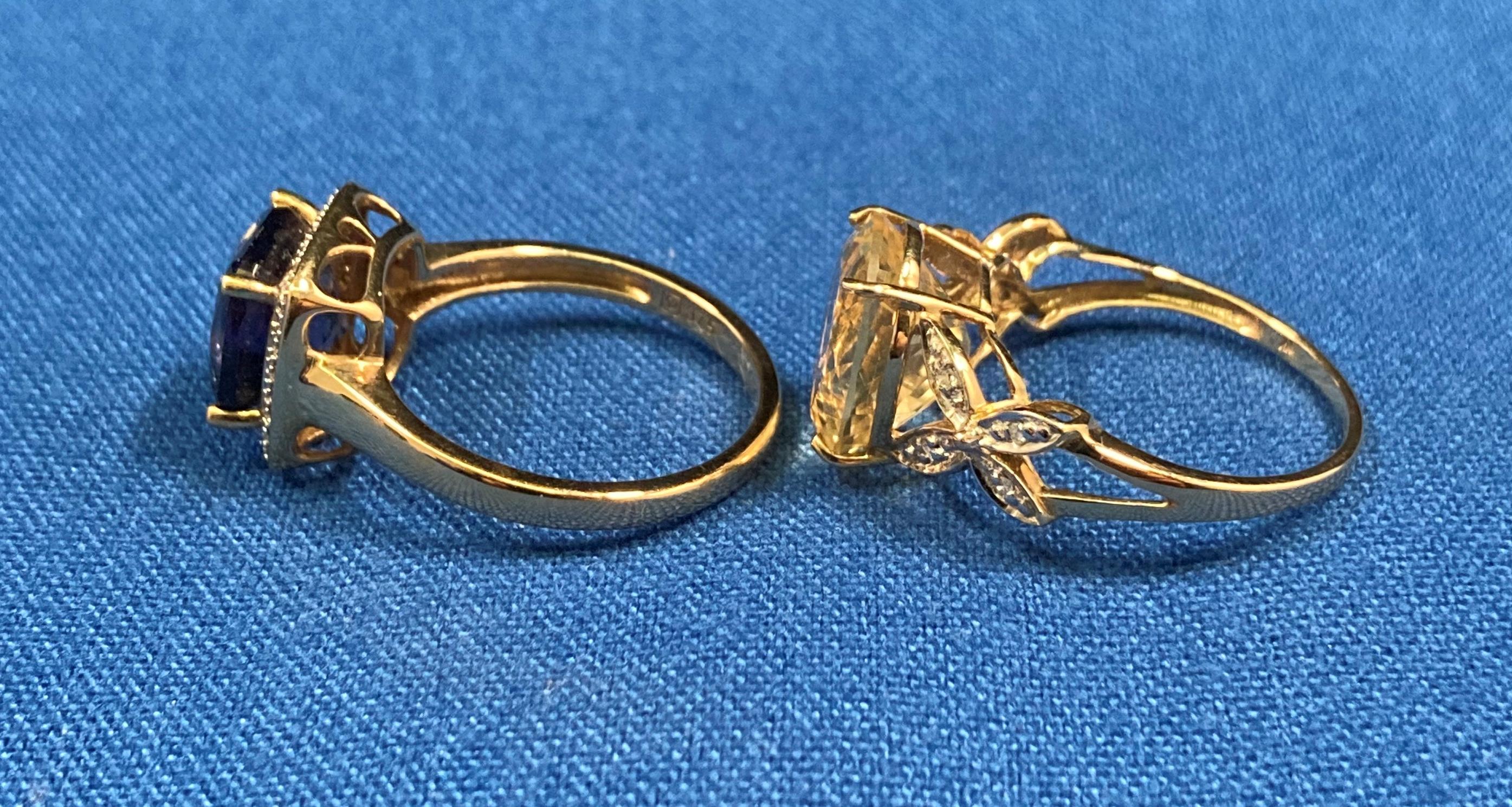 Two 9ct gold (375) rings - an oval lemon-coloured oval cut stone with butterfly design to either - Image 2 of 3