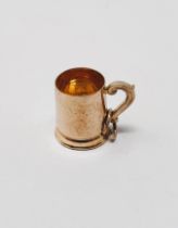 9ct gold vintage tankard charm, gross weight 1.