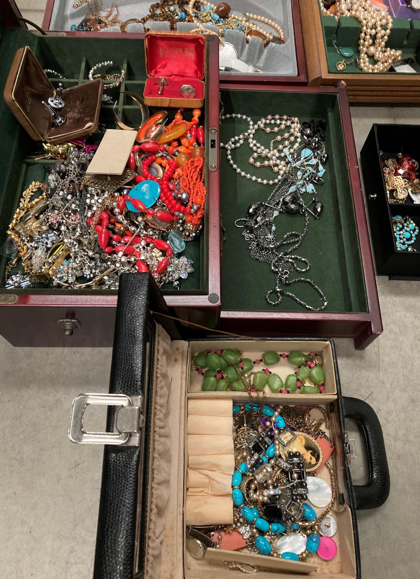 Three jewellery boxes and two canteen of cutlery cases all containing costume jewellery including - Image 4 of 4