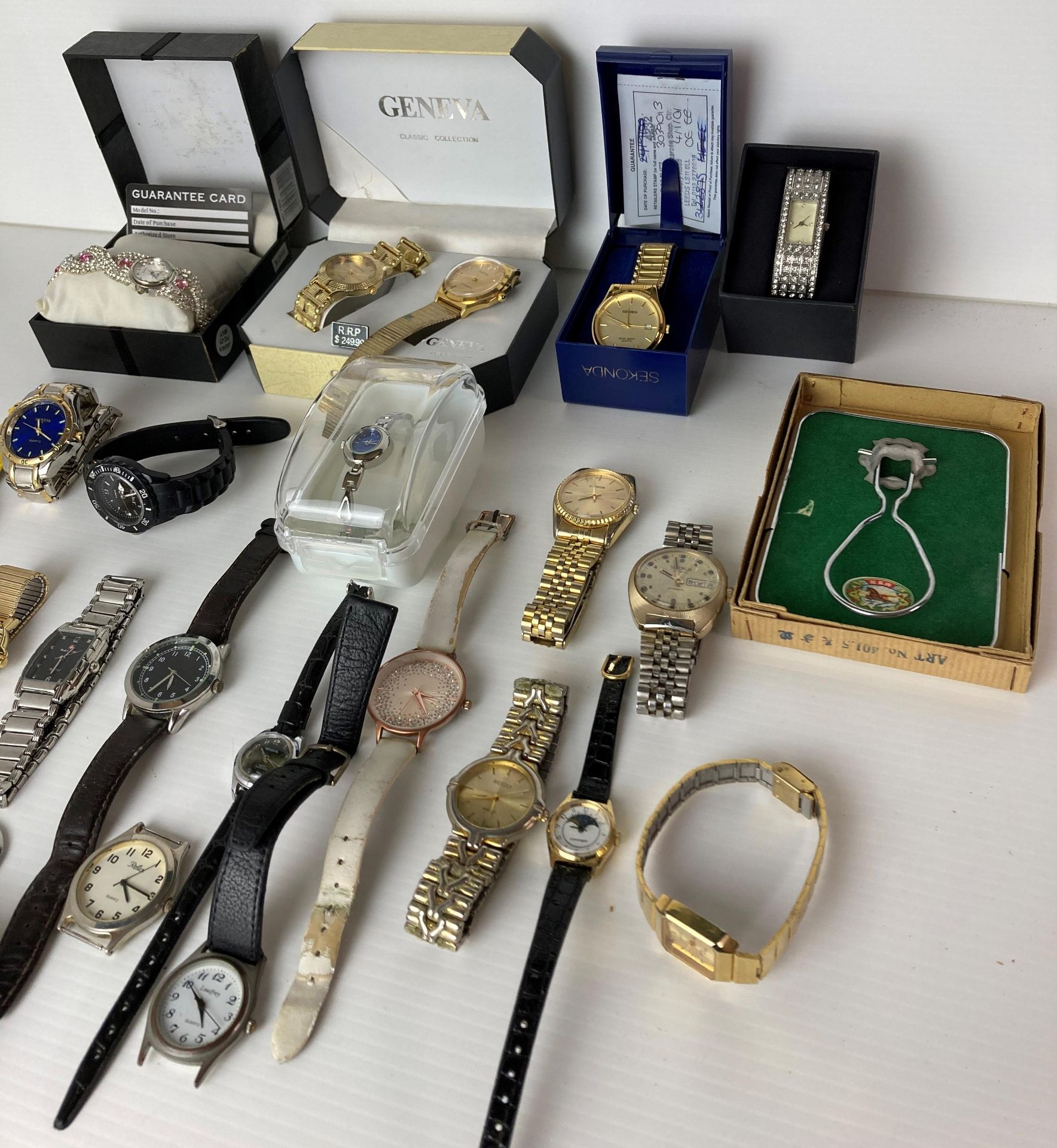 Contents to tray - 20 assorted watches by Citizen, Sekonda, vintage Sekonda Automatic, Geneva, - Image 3 of 3