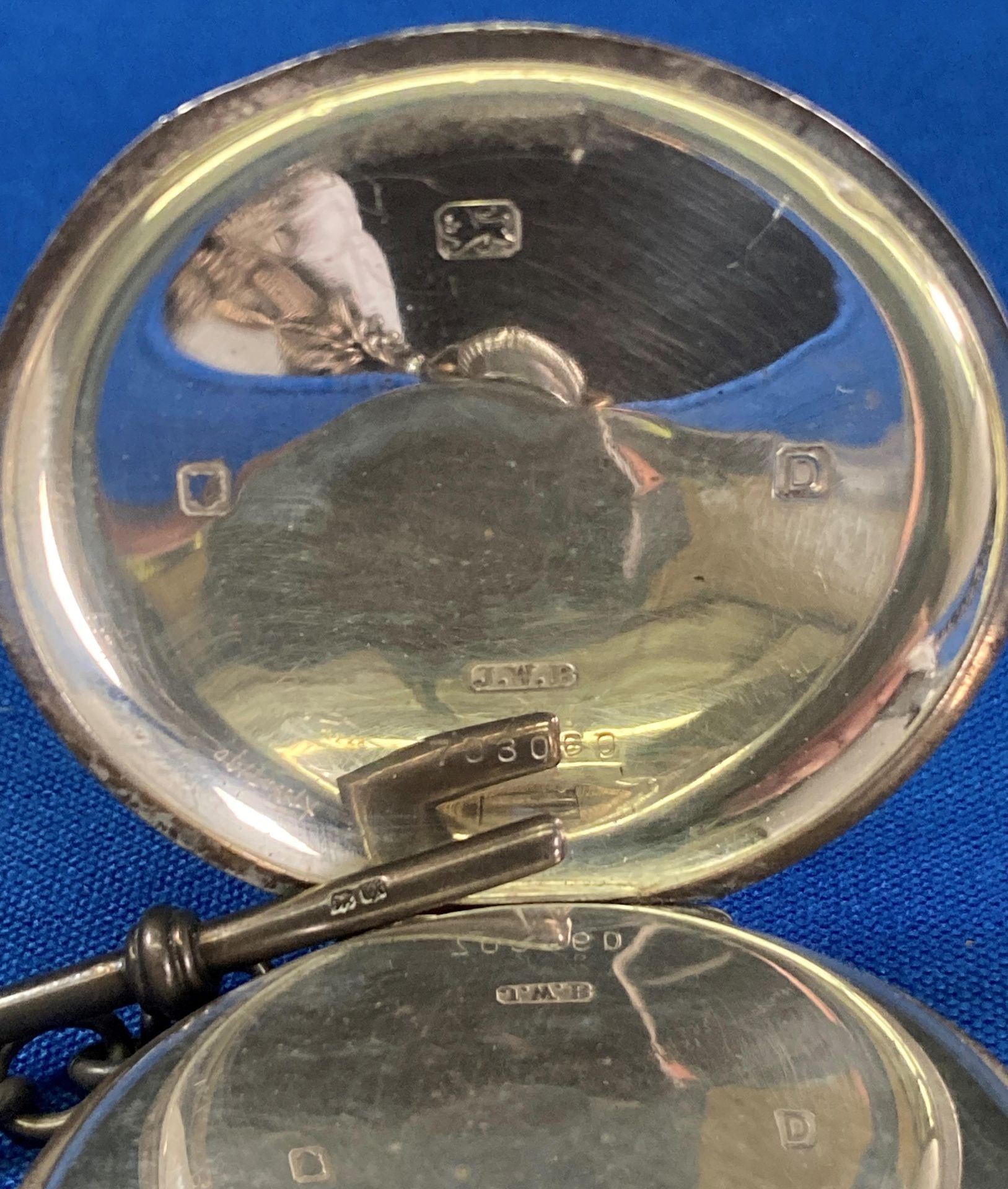 A silver (hallmarked) pocket watch by JWB London 1939 and a vintage silver (hallmarked) fob T-bar - Image 5 of 5