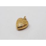 9ct gold vintage heart charm, gross weight 0.