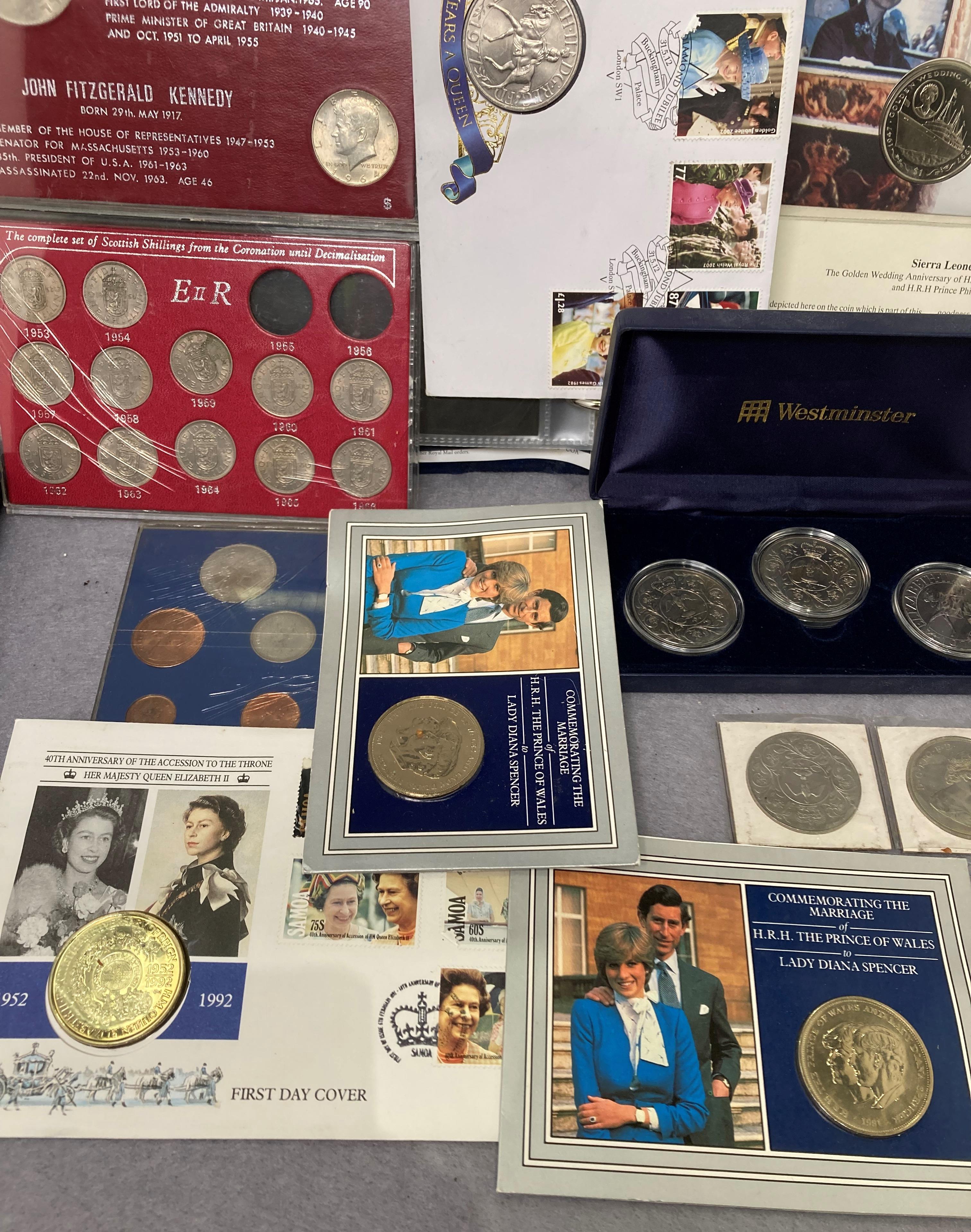 Contents to tray including sixteen assorted commemorative crowns, First Day Covers, - Image 5 of 5