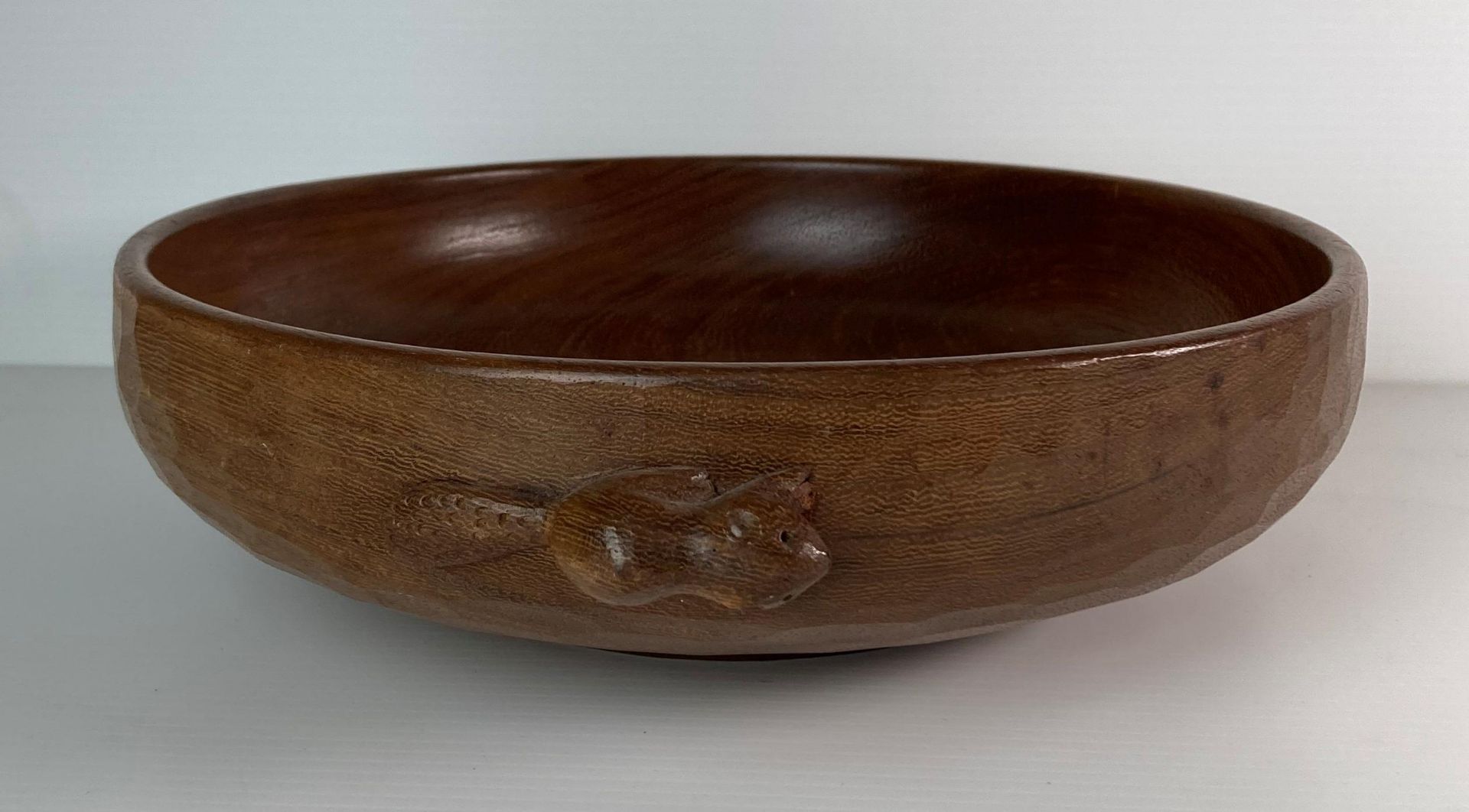 A Beaverman fruit bowl by Colin Almack,
