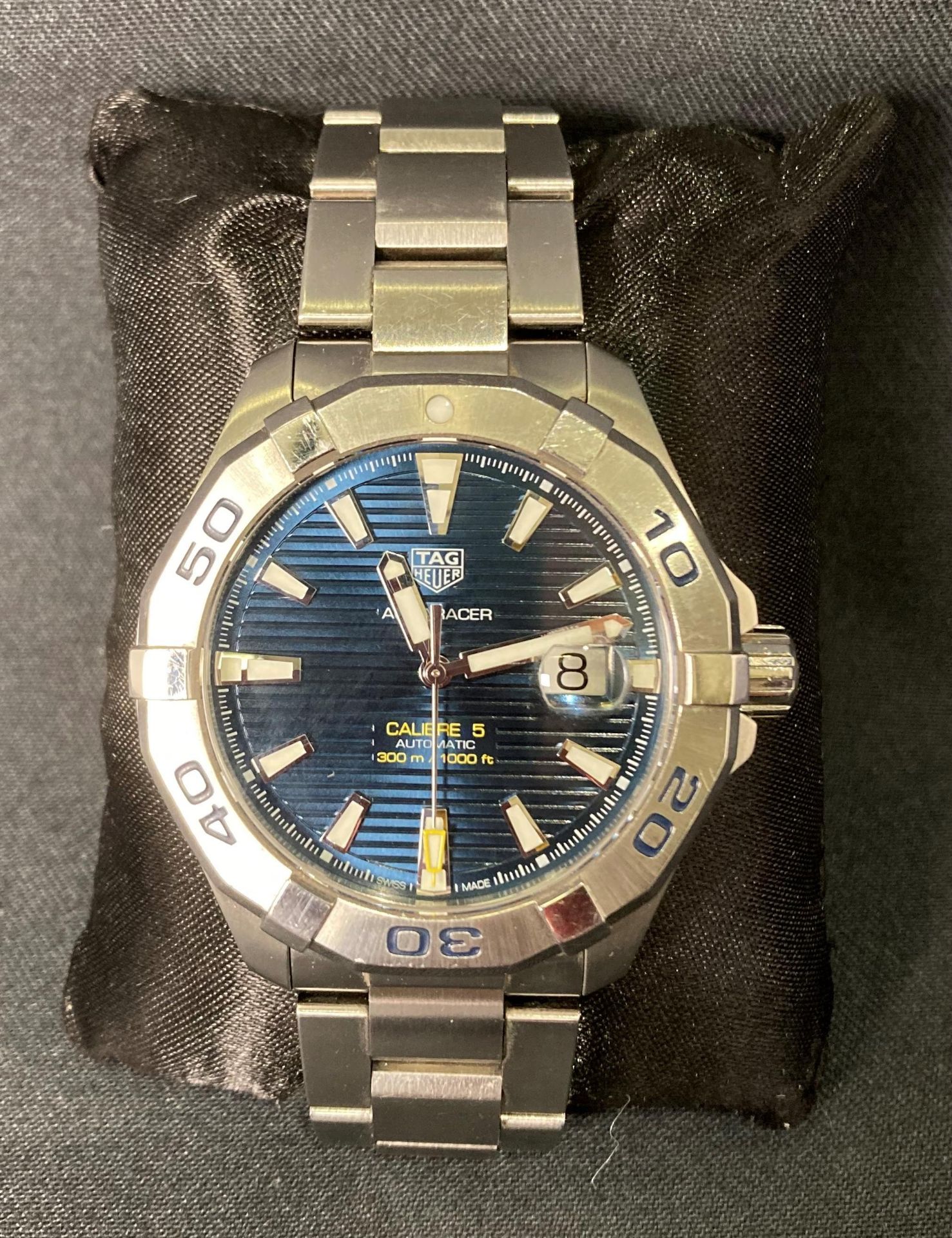 A Tag Heuer Aquaracer Calibre 5 Automatic 300m/1000ft in stainless steel with twist dial,